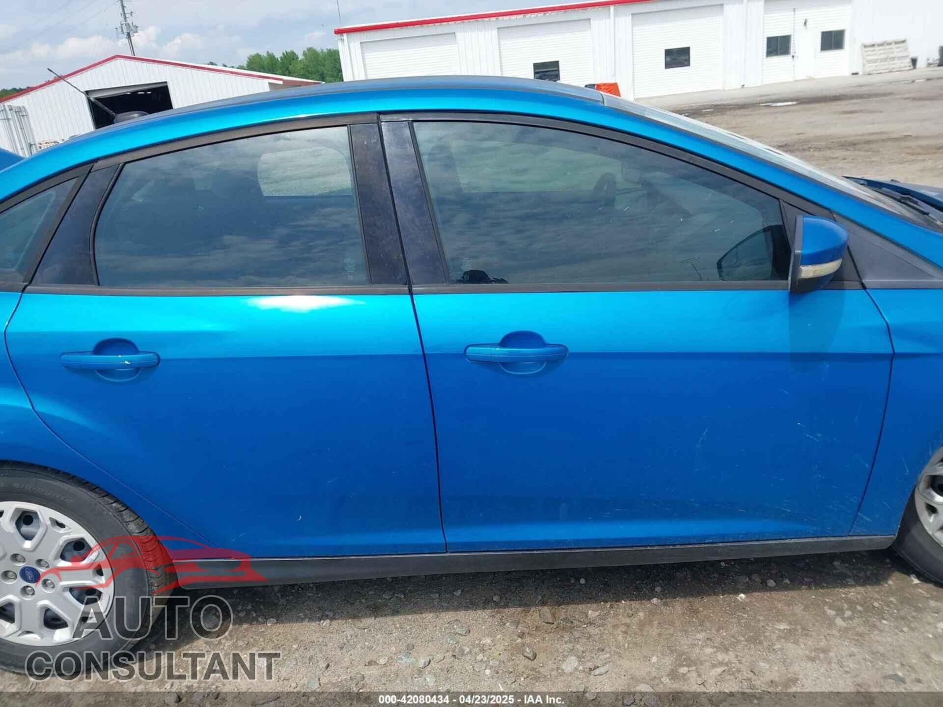 FORD FOCUS 2012 - 1FAHP3F28CL353247