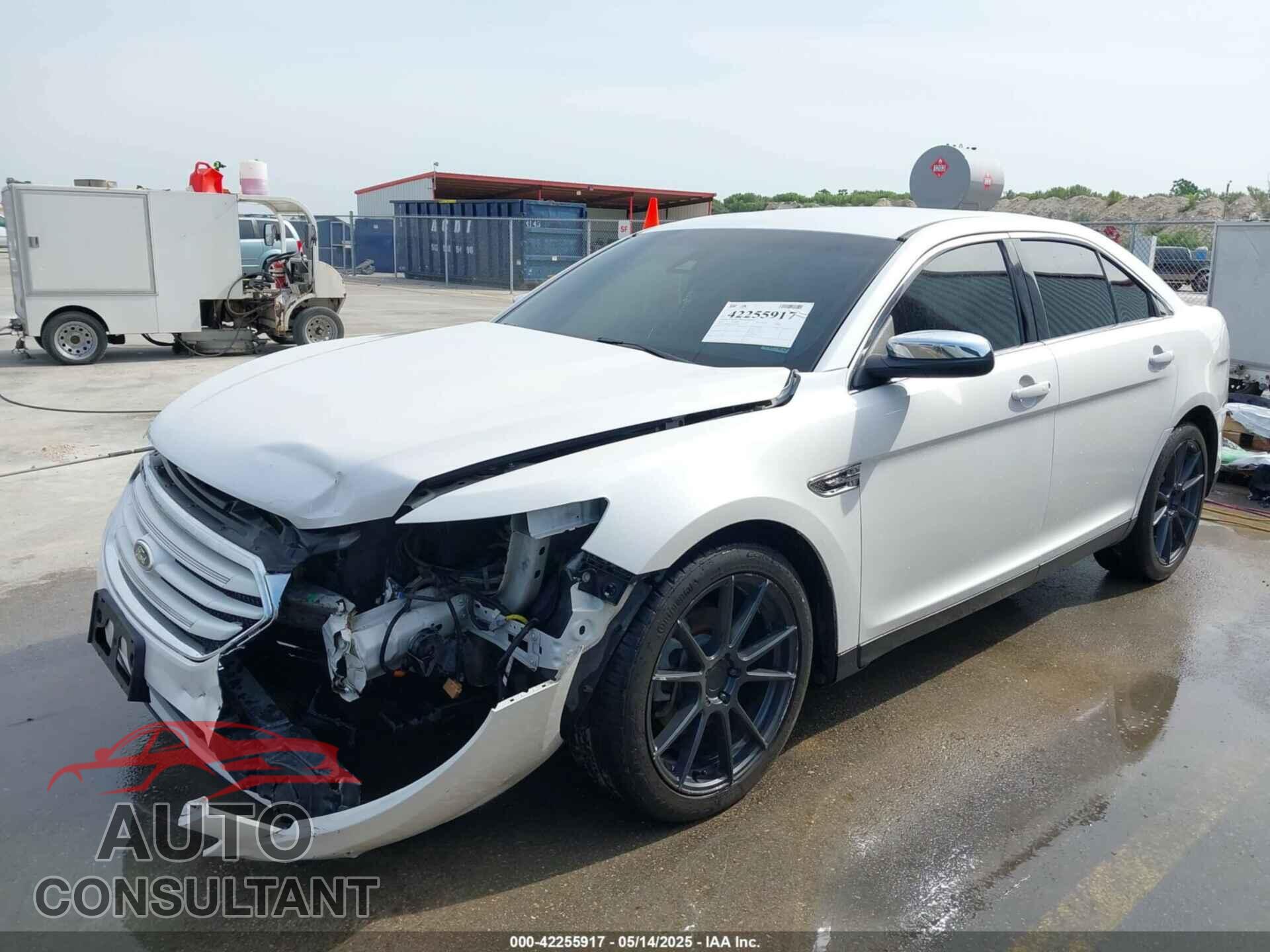 FORD TAURUS 2015 - 1FAHP2F83FG182936