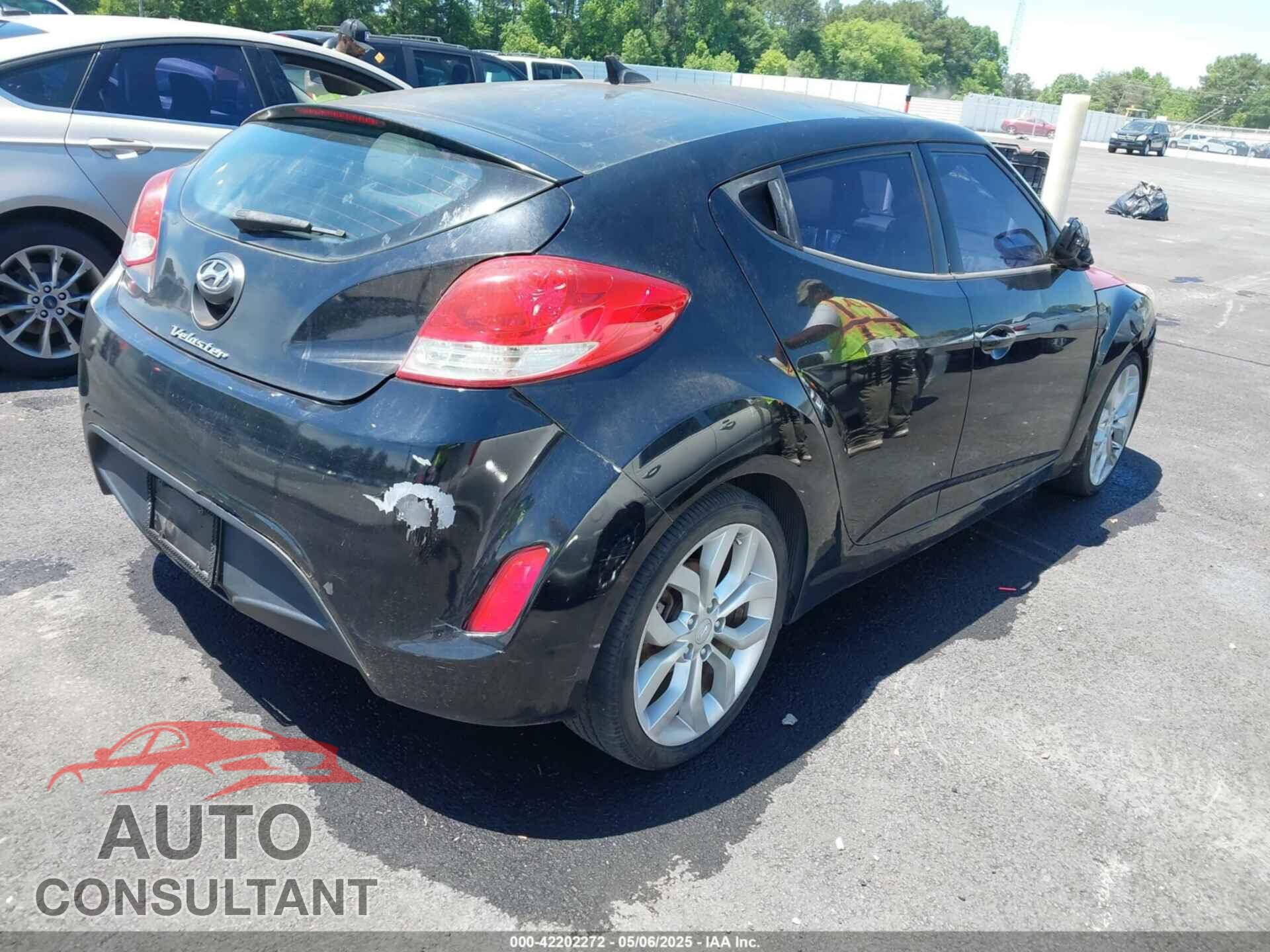 HYUNDAI VELOSTER 2012 - KMHTC6AD4CU070537