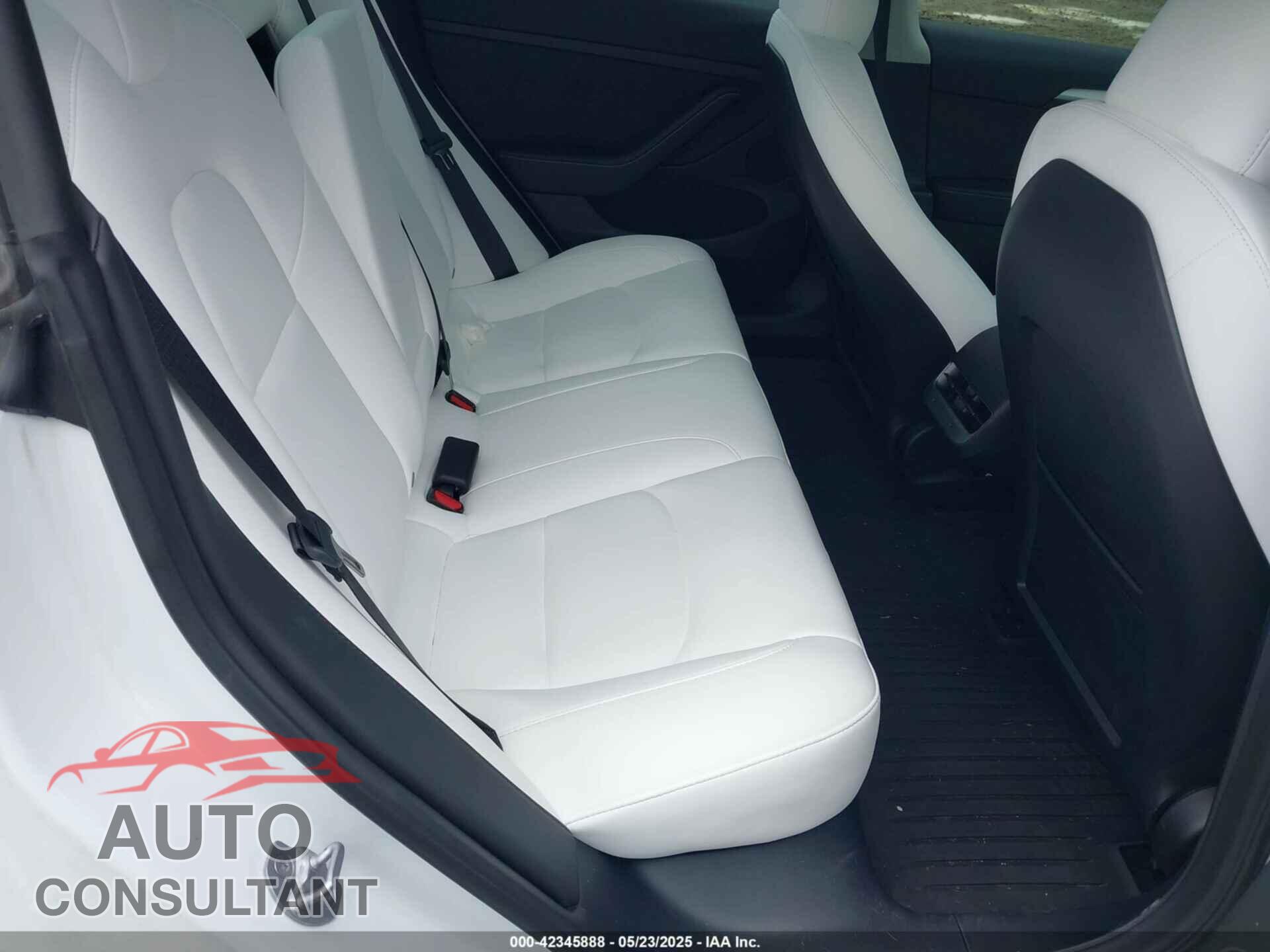 TESLA MODEL 3 2023 - 5YJ3E1EA8PF608429