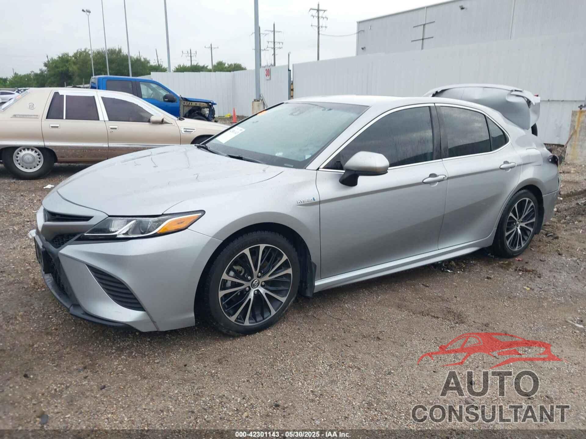 TOYOTA CAMRY HYBRID 2019 - 4T1B21HK8KU012077