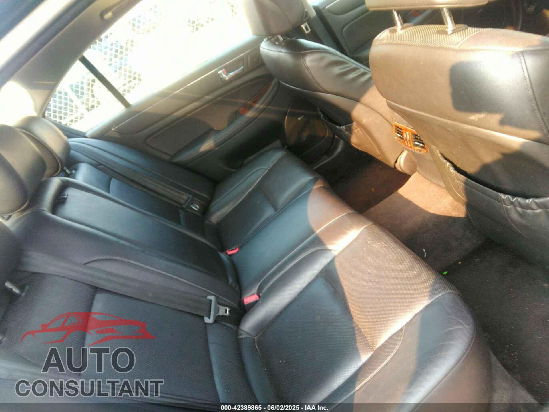 HYUNDAI GENESIS 2009 - KMHGC46E59U036509