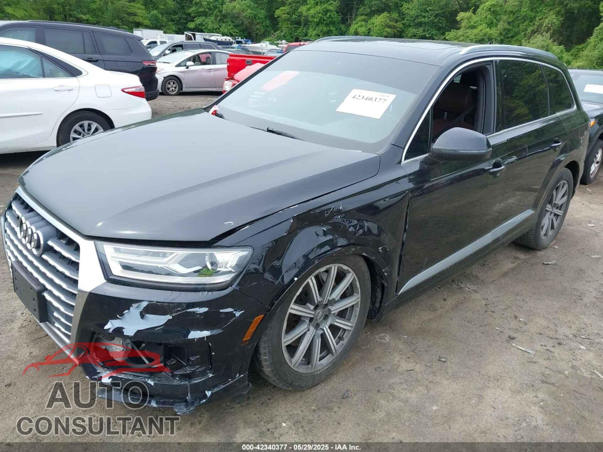 AUDI Q7 2018 - WA1LHAF75JD051157