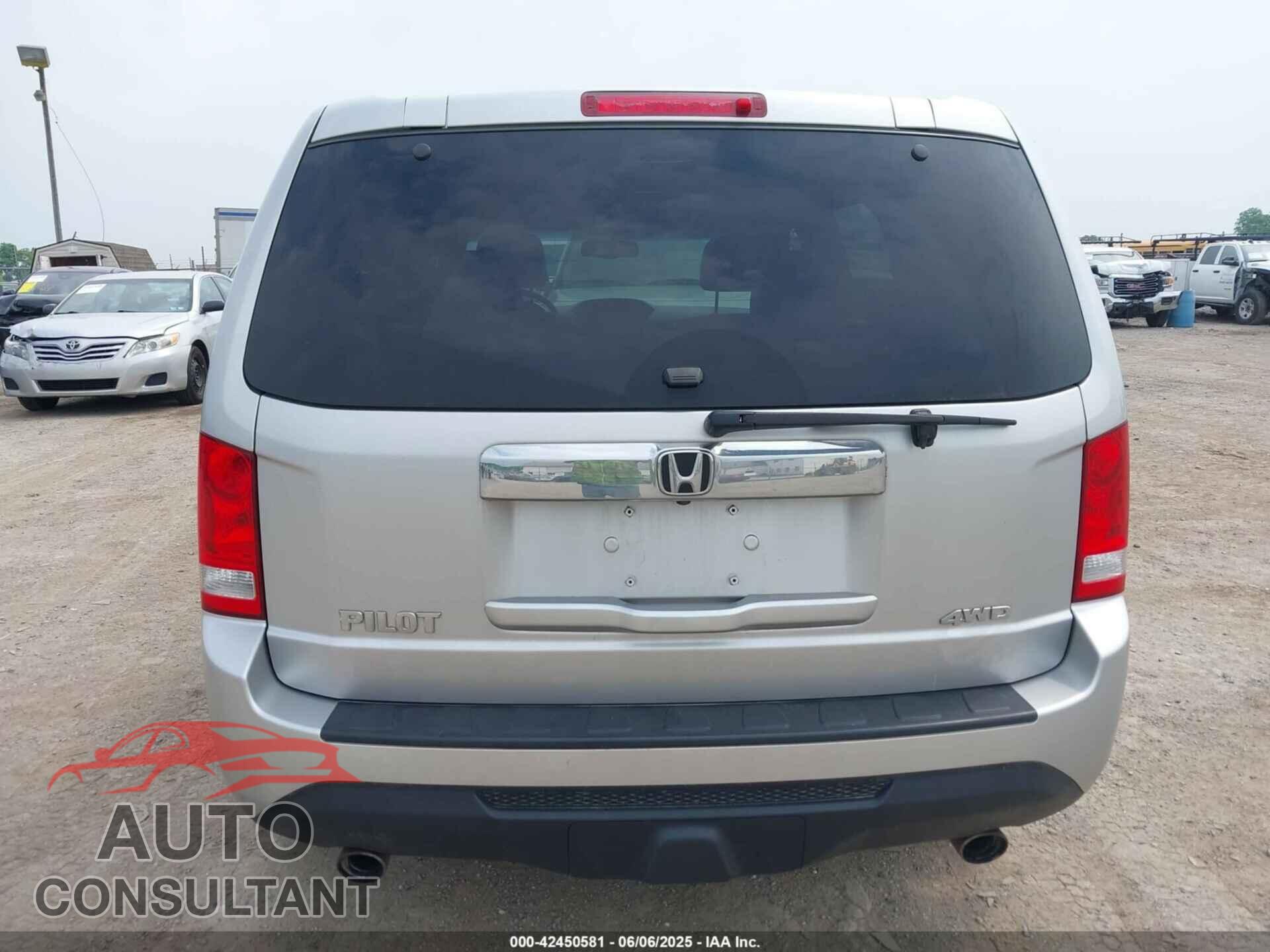 HONDA PILOT 2012 - 5FNYF4H5XCB008072