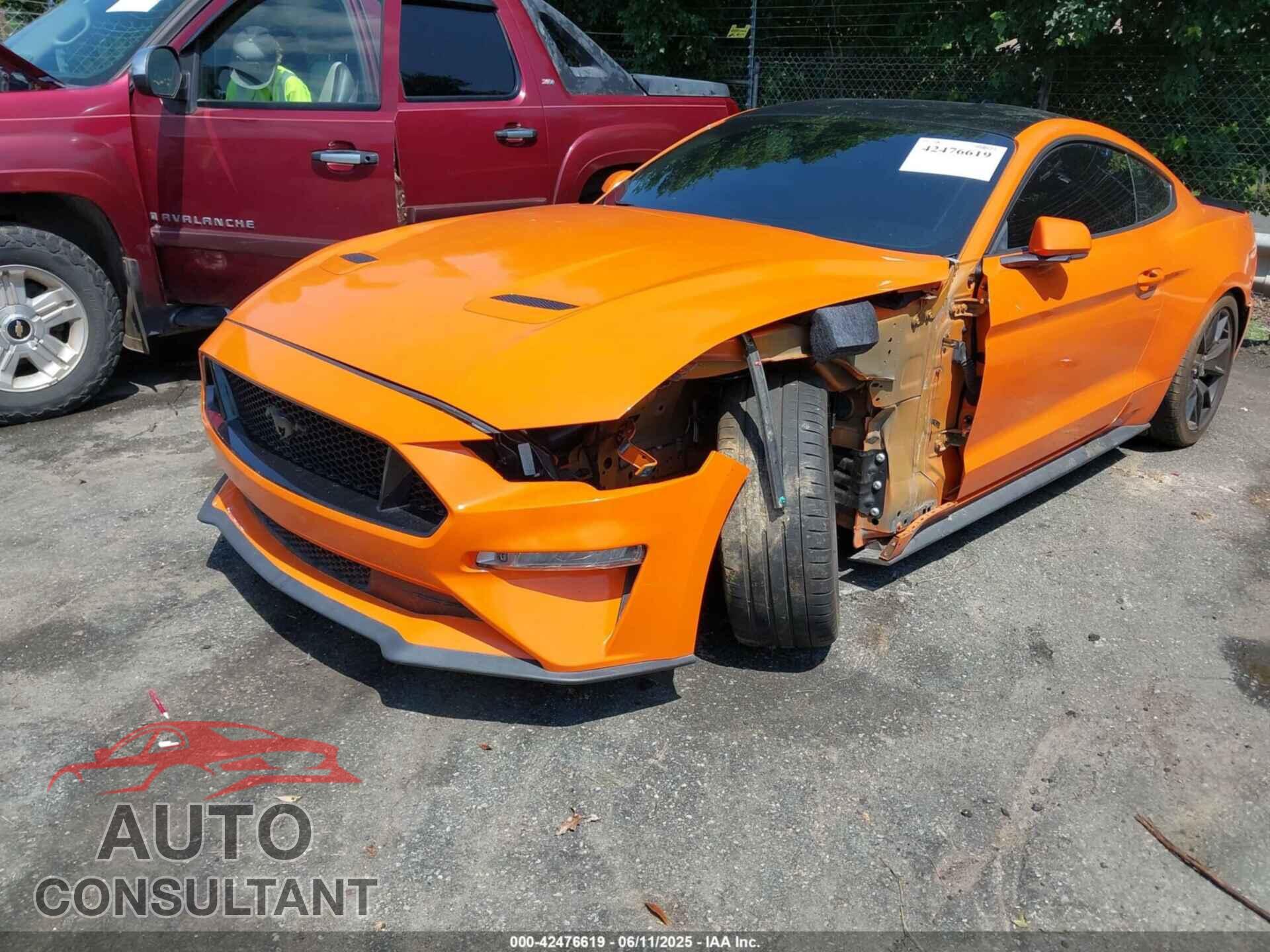 FORD MUSTANG 2020 - 1FA6P8CF5L5174647