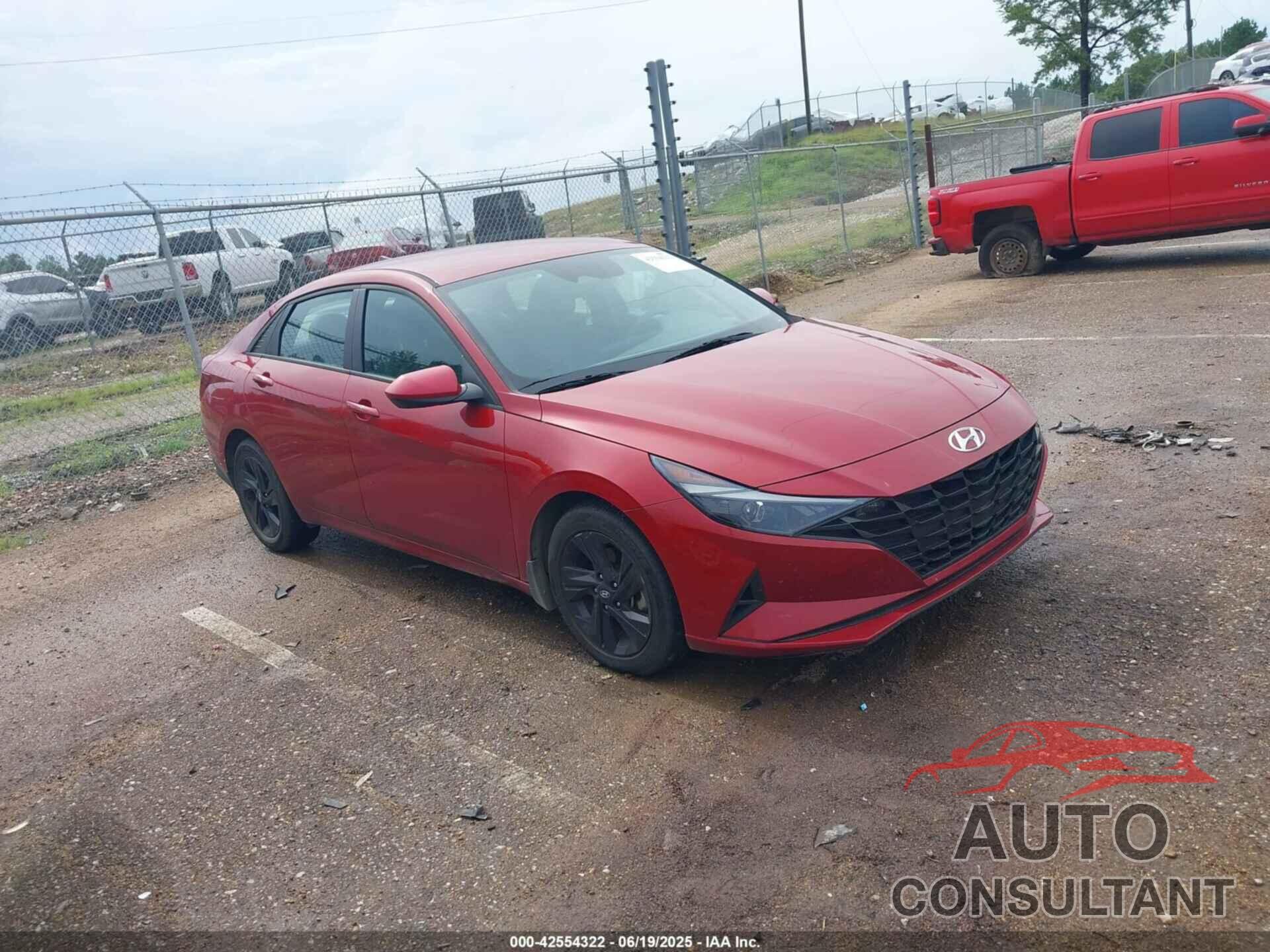 HYUNDAI ELANTRA 2023 - KMHLM4AG0PU410218