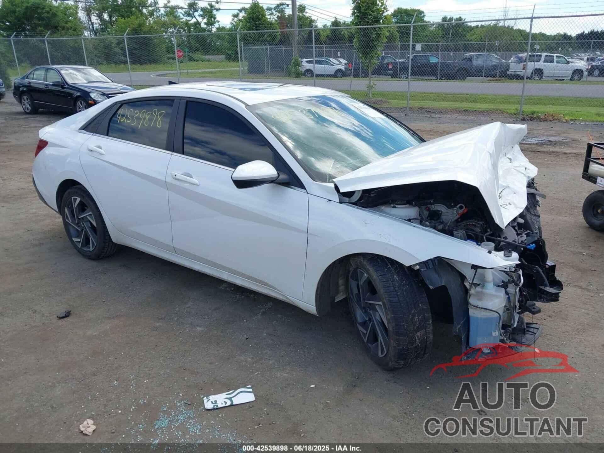 HYUNDAI ELANTRA 2024 - KMHLS4DG0RU753891
