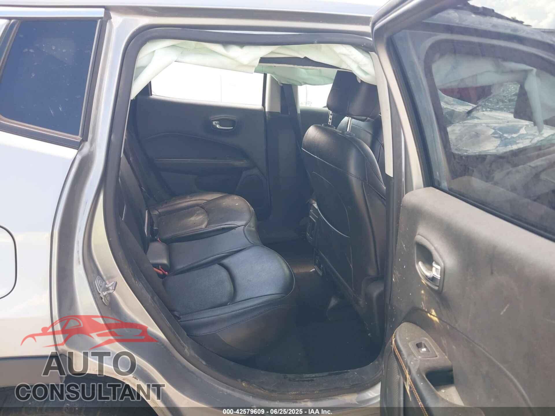 JEEP COMPASS 2020 - 3C4NJDCB5LT170661