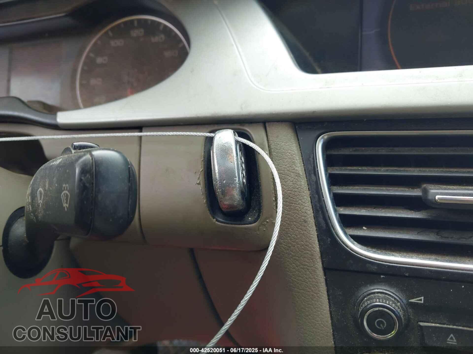 AUDI A4 2011 - WAUAFAFL5BN037896