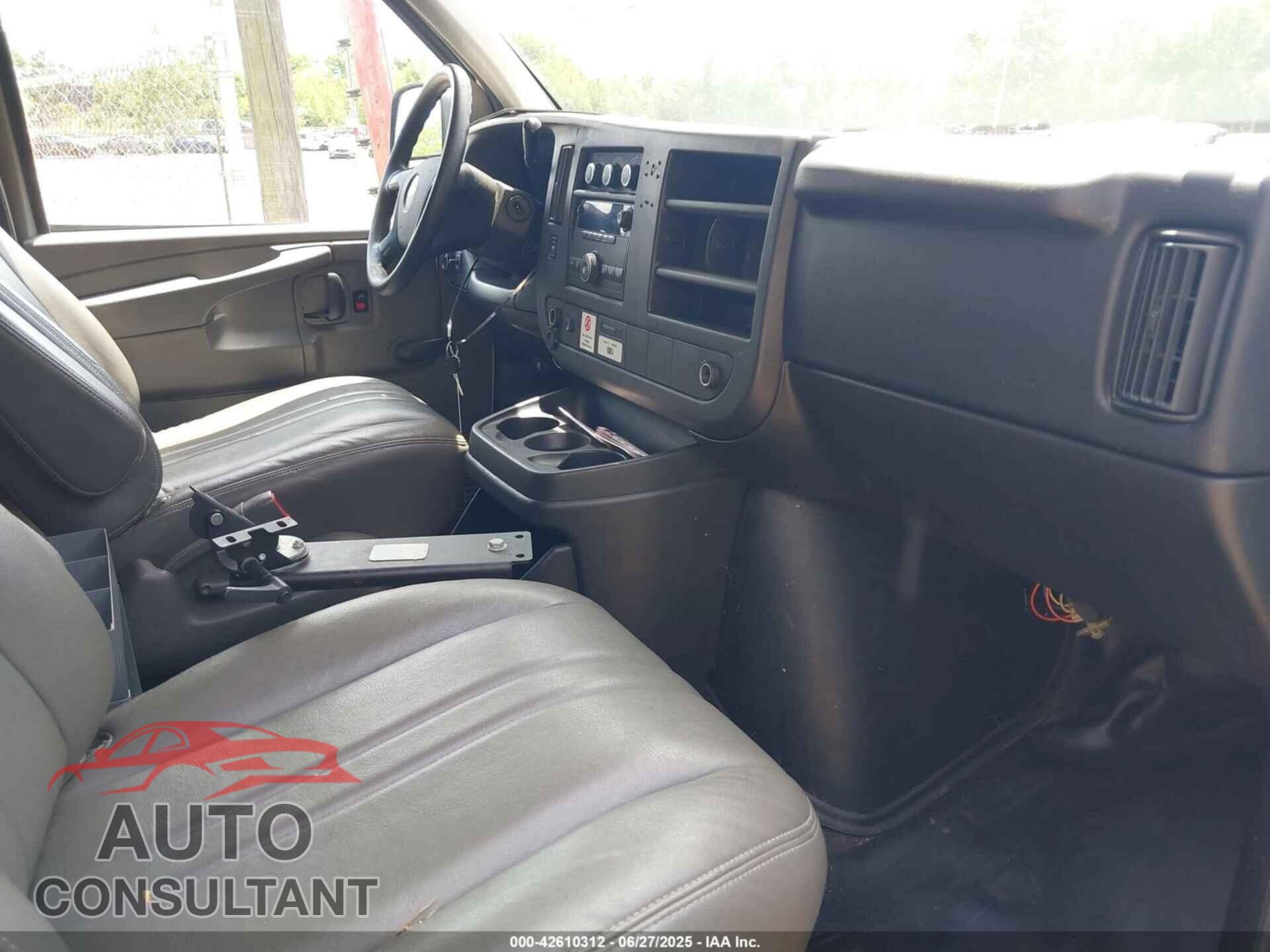 CHEVROLET EXPRESS 1500 2014 - 1GCSGAFX1E1168424
