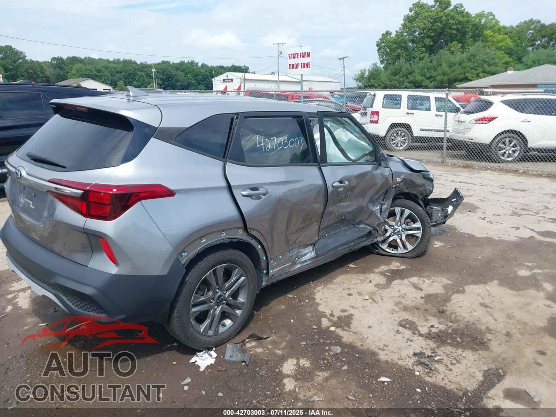 KIA SELTOS 2021 - KNDEPCAAXM7046829