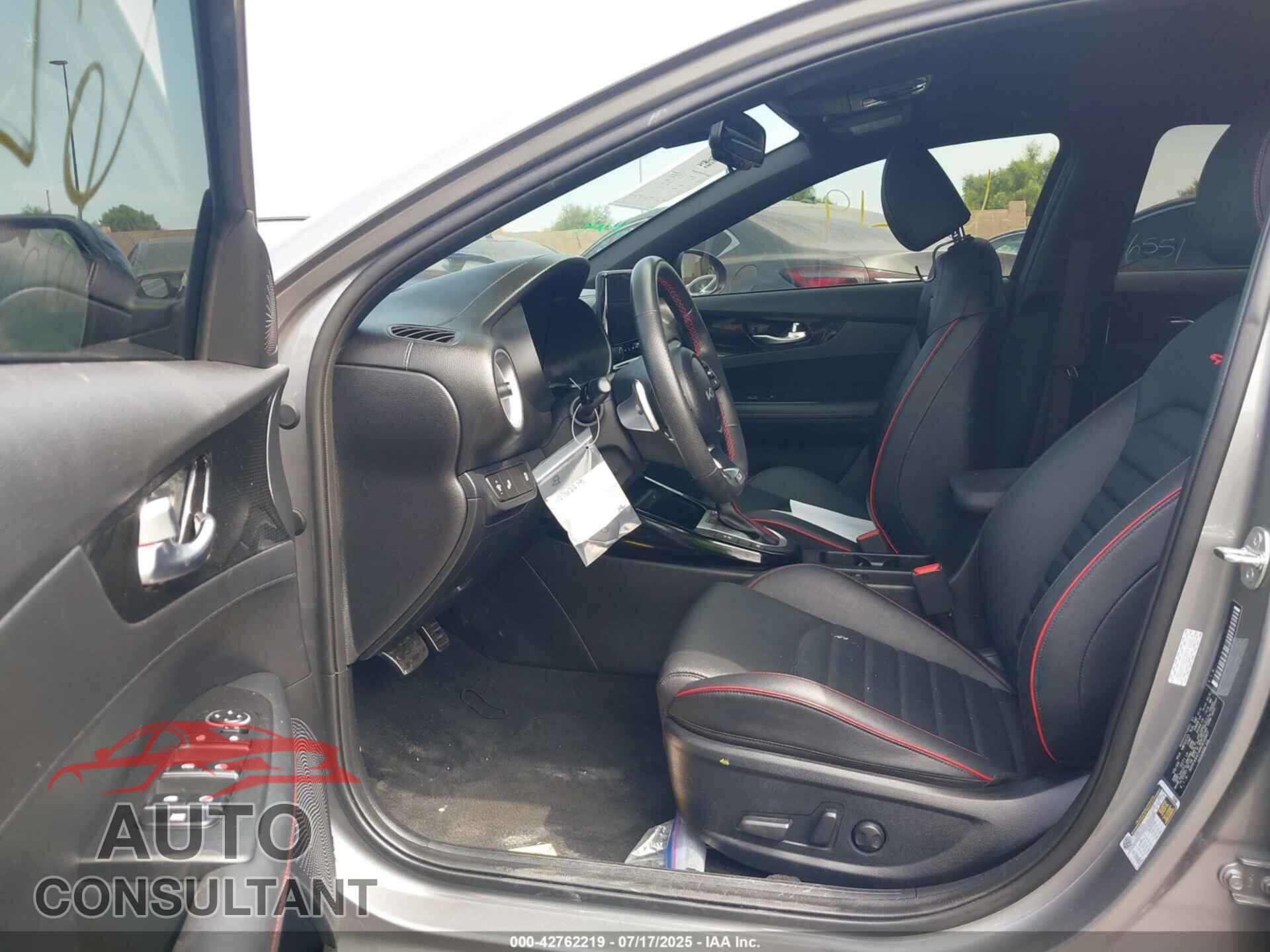 KIA FORTE 2024 - 3KPF44AC4RE800867