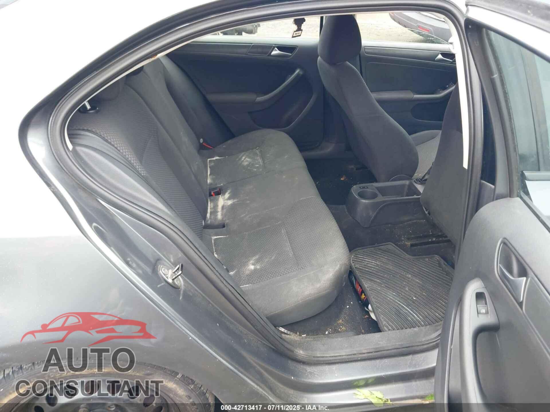 VOLKSWAGEN JETTA 2012 - 3VW2K7AJ3CM357772
