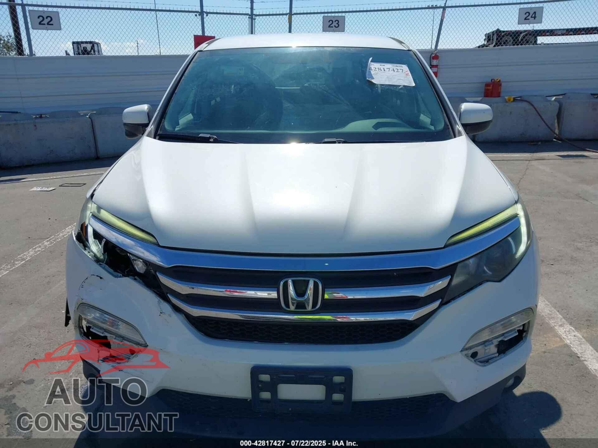 HONDA PILOT 2017 - 5FNYF5H36HB015936