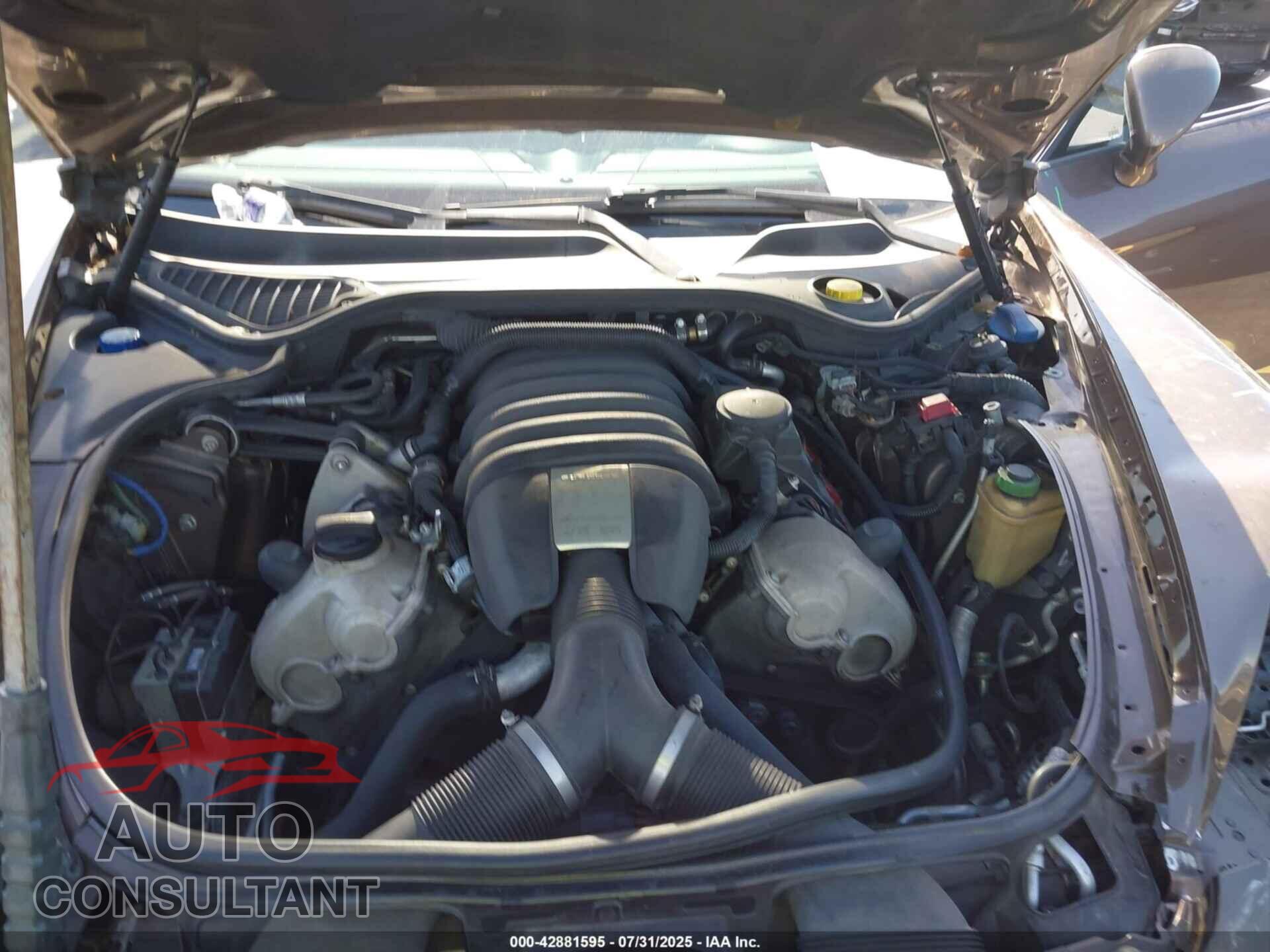 PORSCHE PANAMERA 2015 - WP0AA2A70FL001374