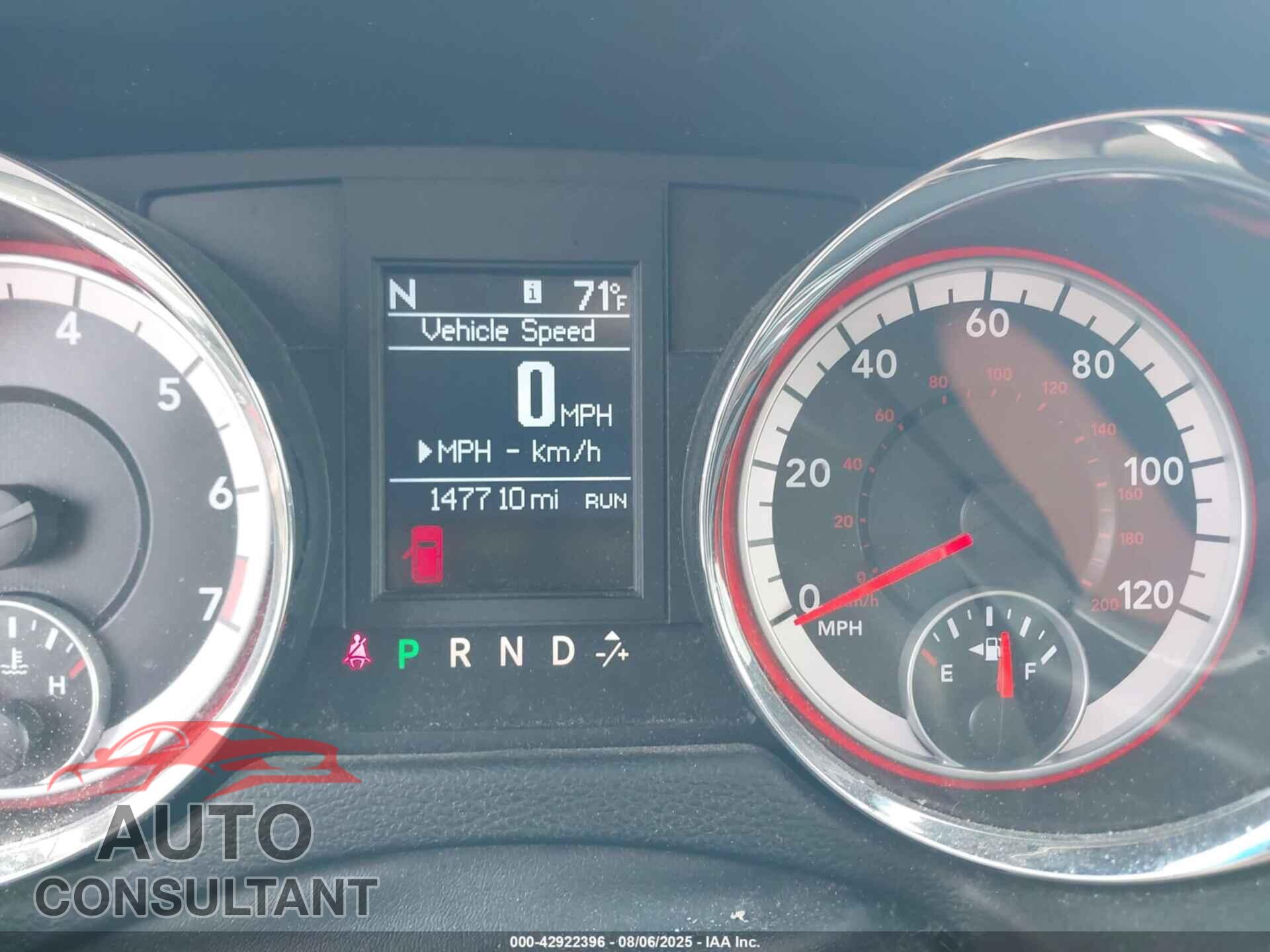 DODGE GRAND CARAVAN 2011 - 2D4RN5DG5BR751331