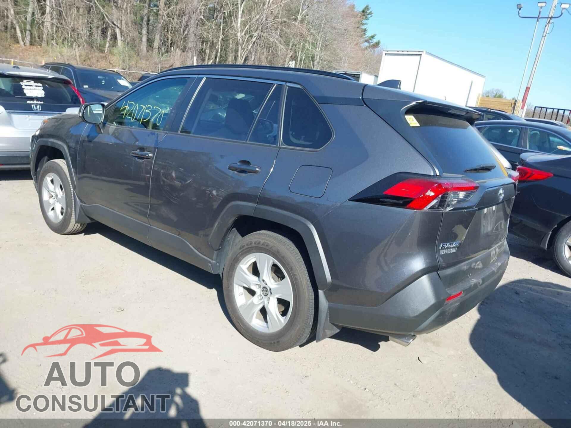 TOYOTA RAV4 2019 - JTMP1RFV0KD524246