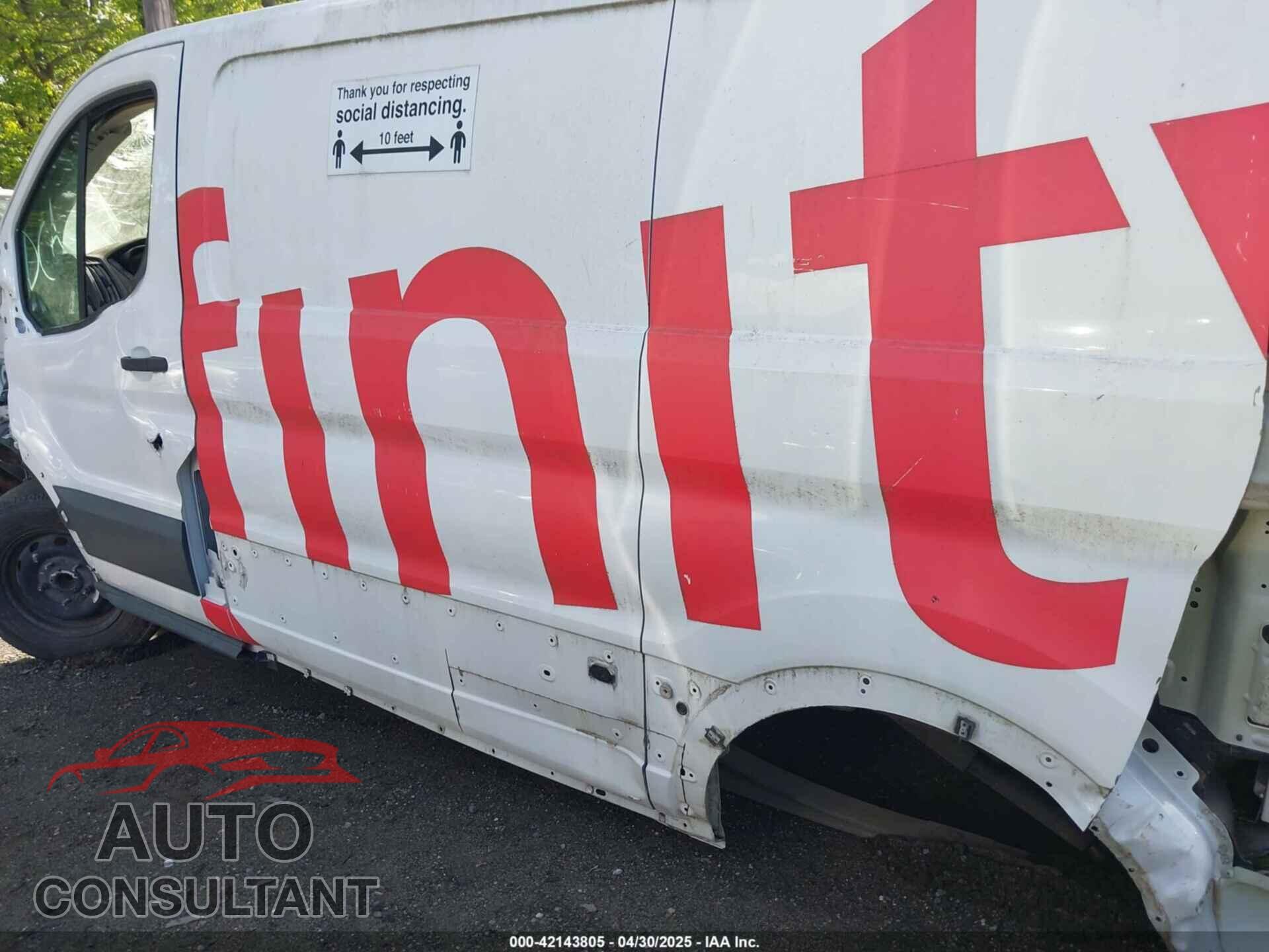 FORD TRANSIT-250 2017 - 1FTYR1YM4HKA85415