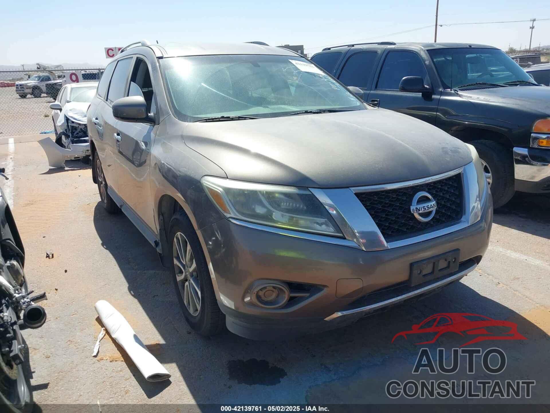 NISSAN PATHFINDER 2013 - 5N1AR2MN0DC677545