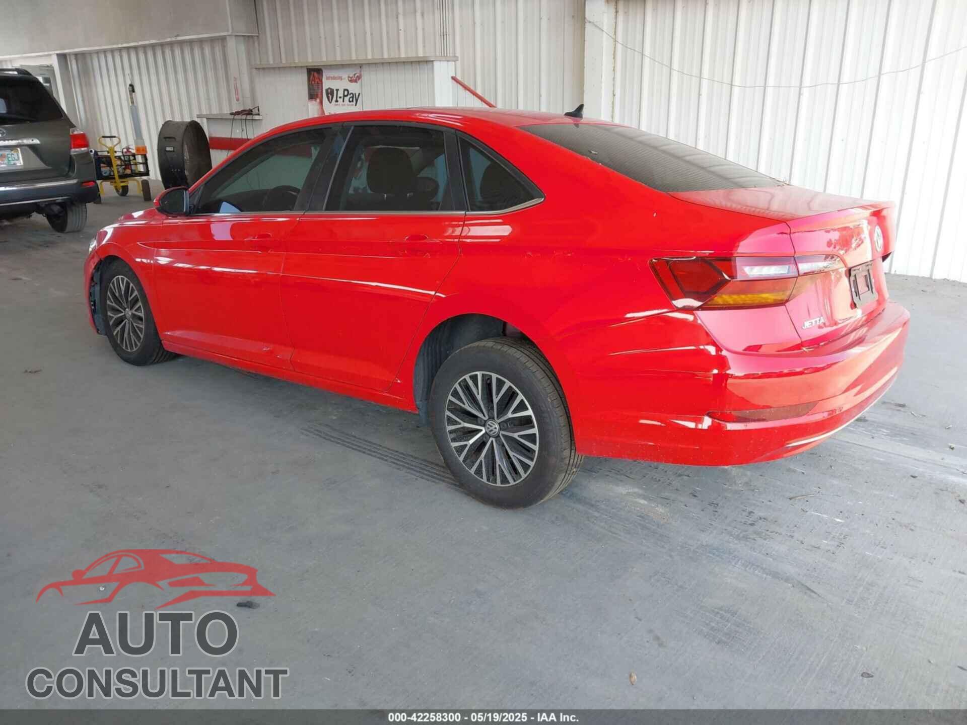 VOLKSWAGEN JETTA 2019 - 3VWC57BU8KM109472