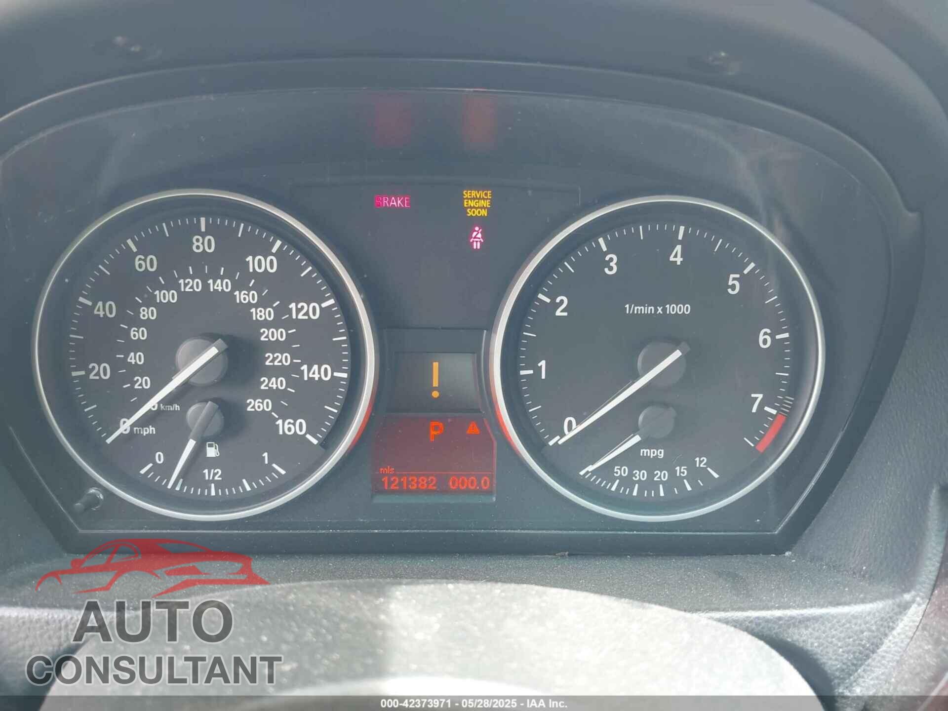 BMW 328I 2011 - WBAPH5C52BA442820