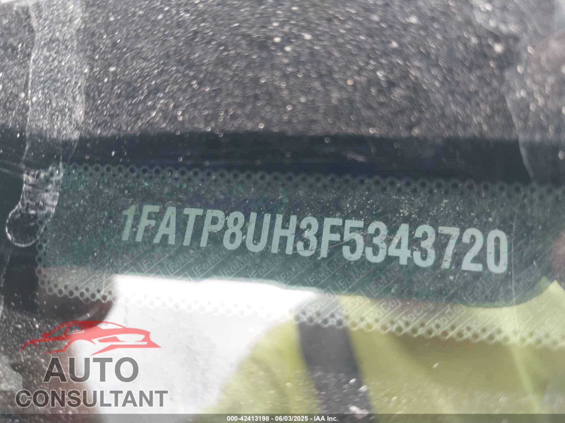 FORD MUSTANG 2015 - 1FATP8UH3F5343720