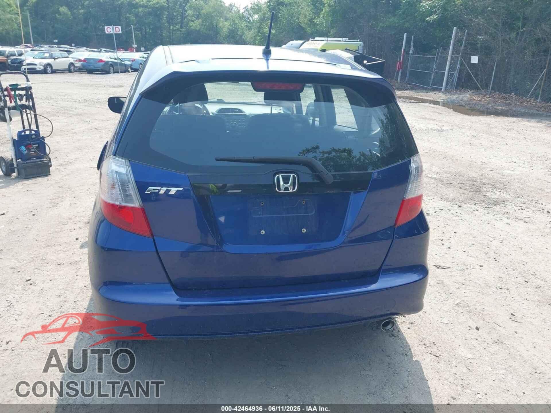 HONDA FIT 2013 - JHMGE8G56DC052476