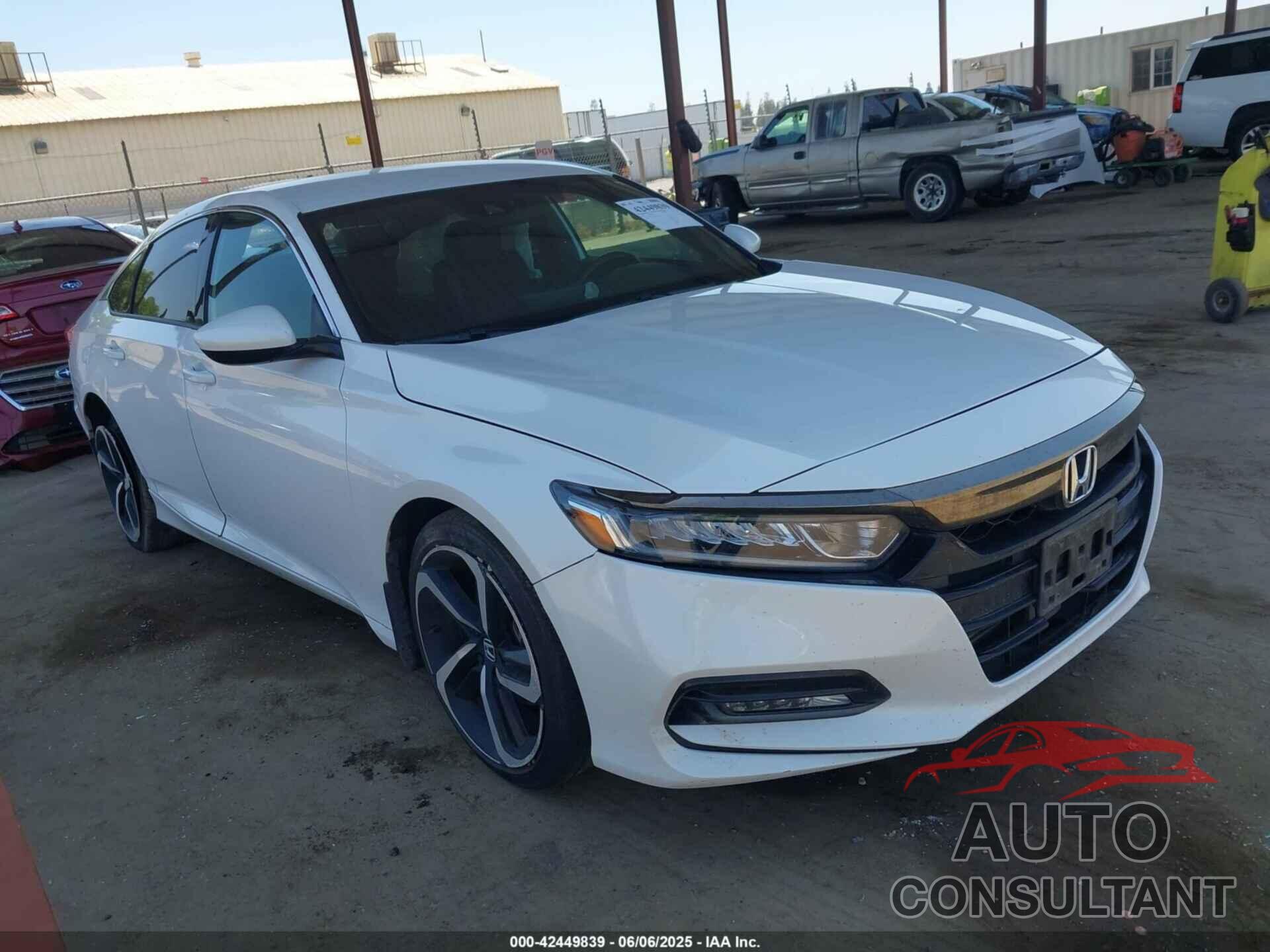 HONDA ACCORD 2018 - 1HGCV1F33JA164457