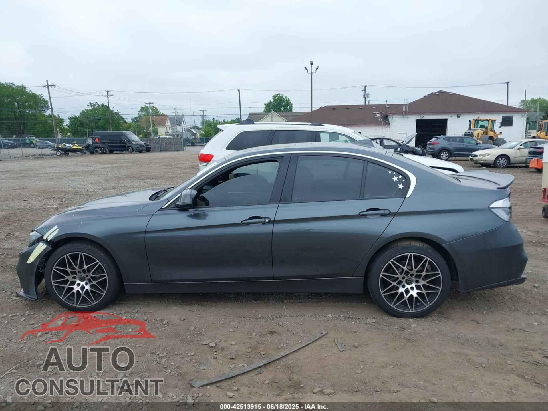 BMW 328I 2016 - WBA8E3G57GNU00722