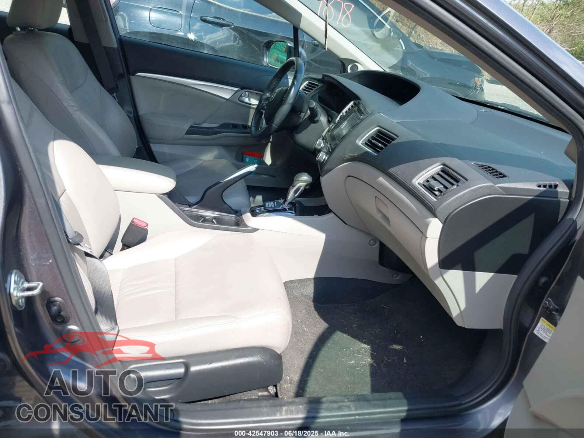 HONDA CIVIC 2015 - 19XFB2F9XFE078954