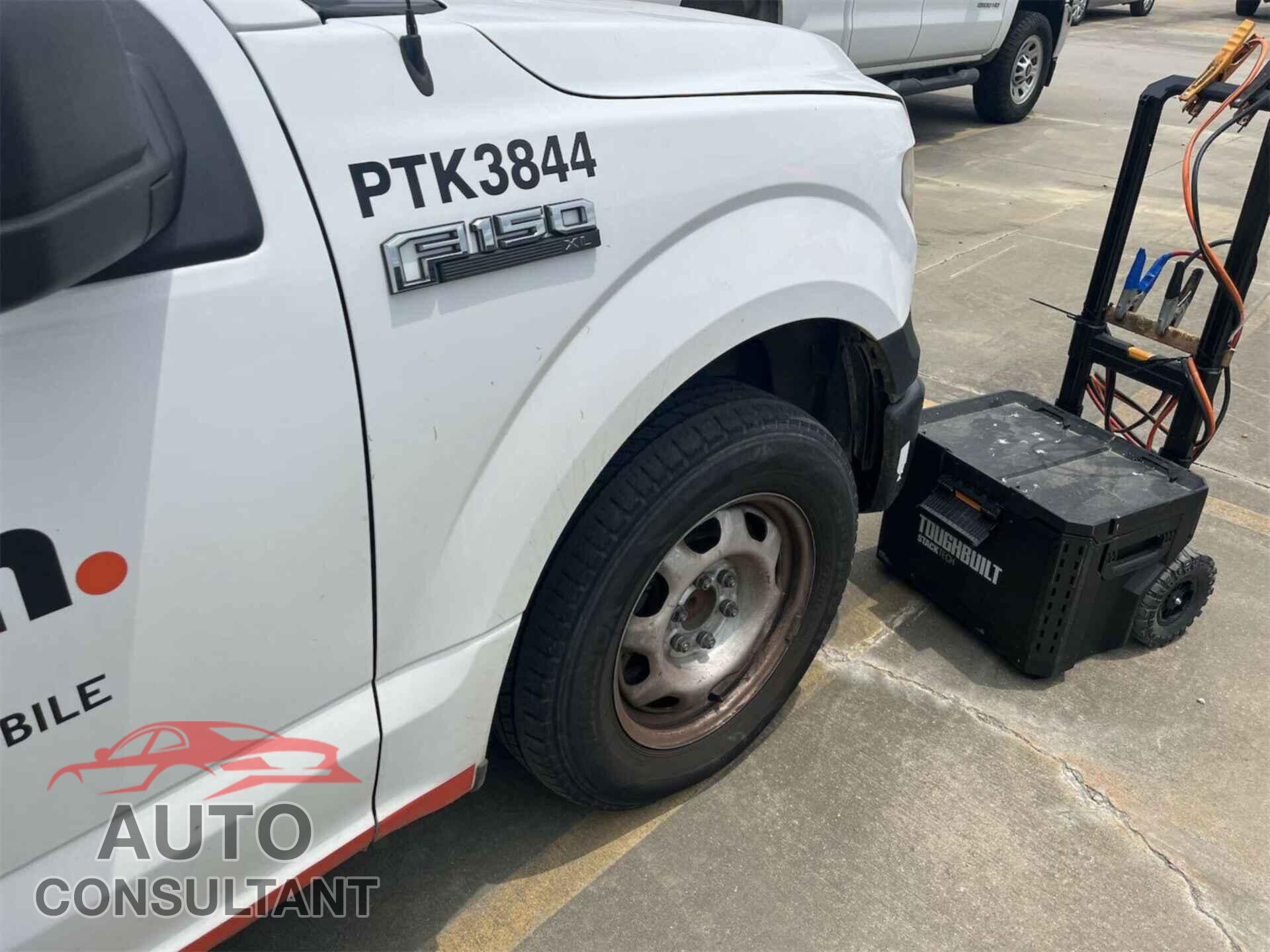 FORD F150 2015 - 1FTMF1C85FKD70011