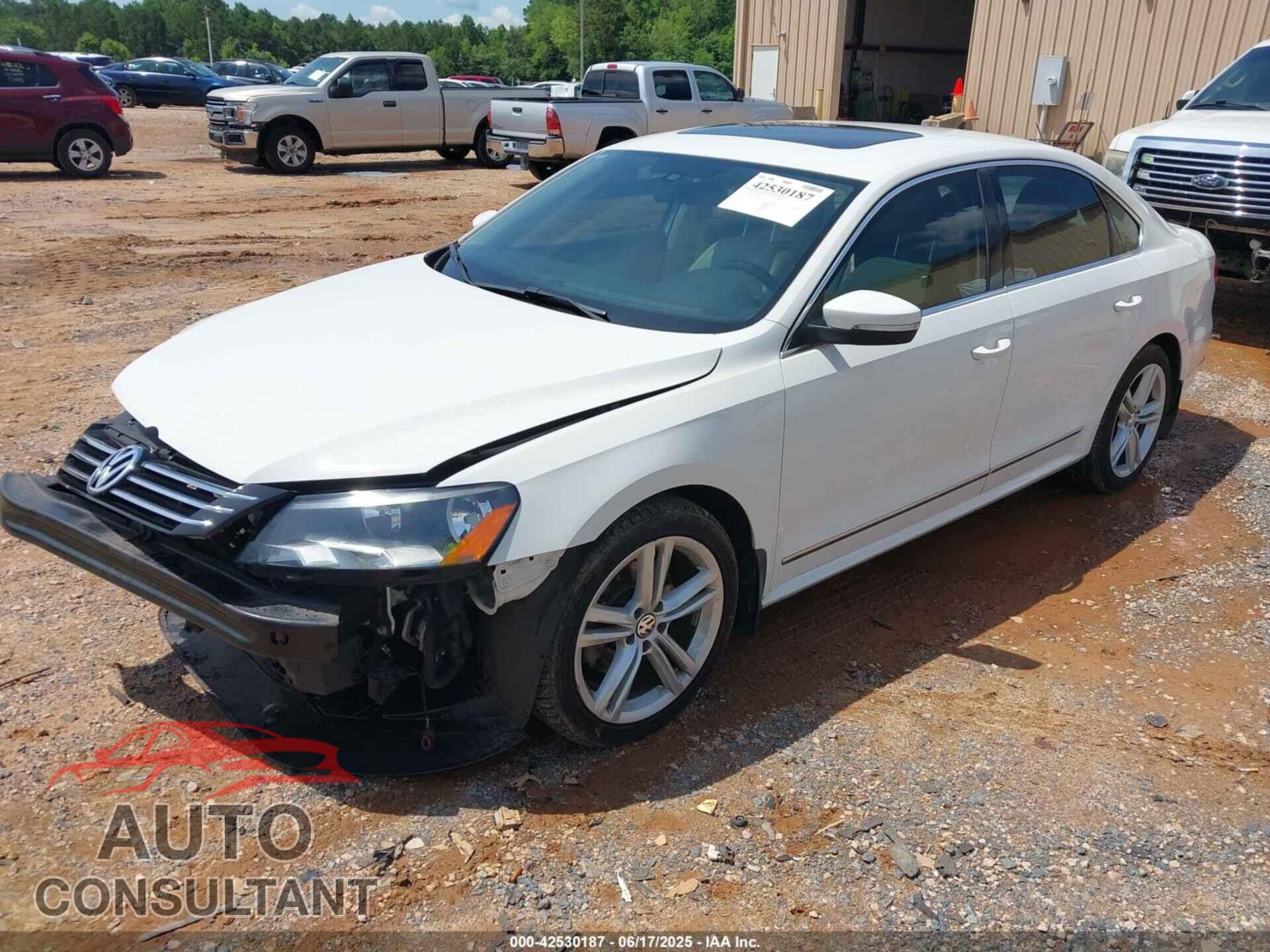 VOLKSWAGEN PASSAT 2015 - 1VWBT7A37FC072979