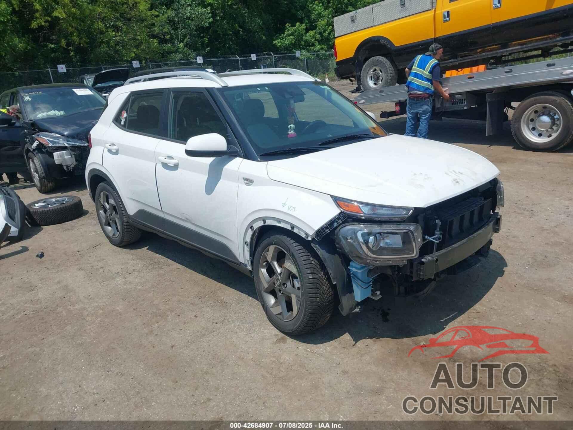HYUNDAI VENUE 2022 - KMHRC8A33NU159516