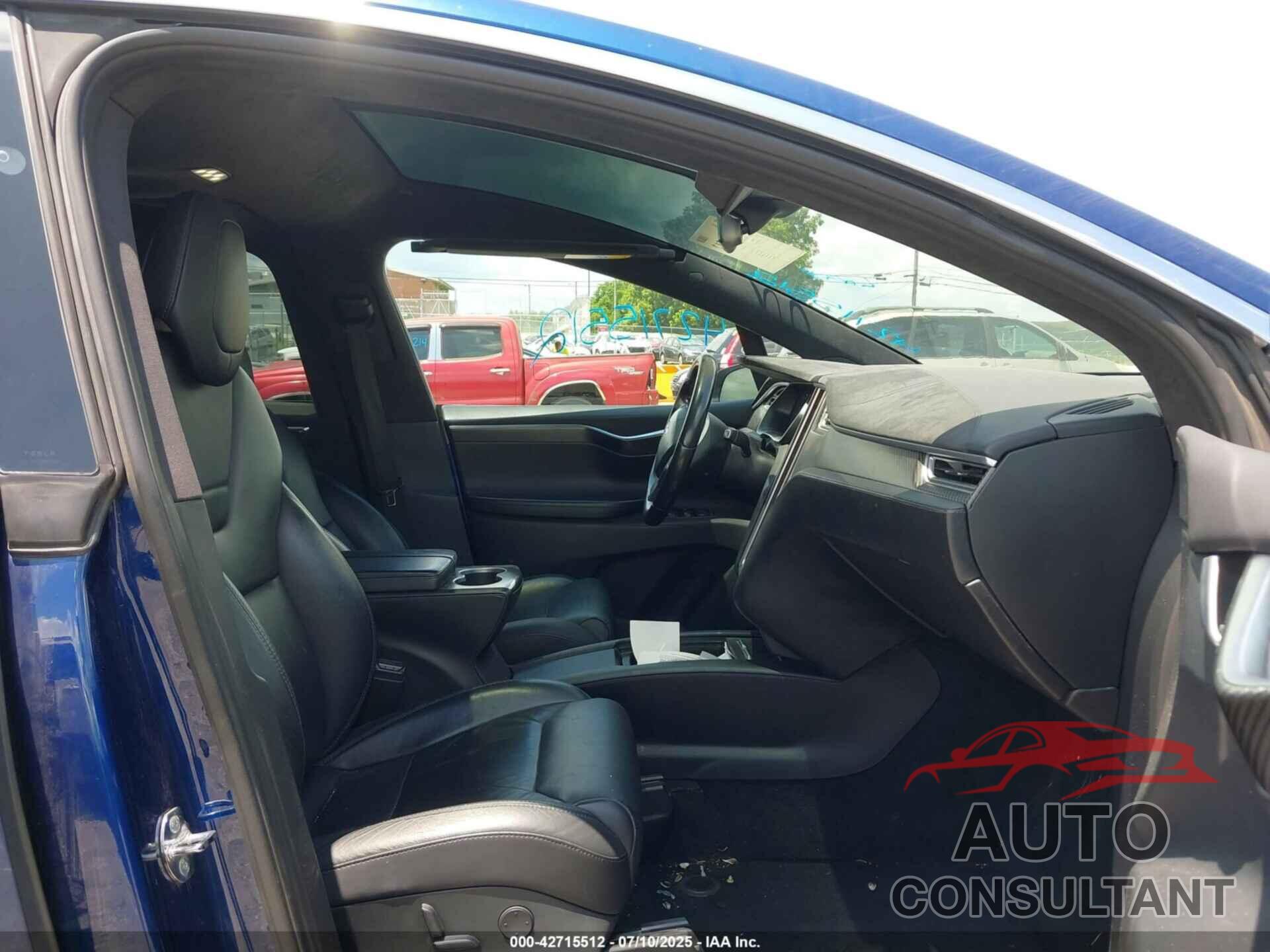 TESLA MODEL X 2017 - 5YJXCBE49HF053550