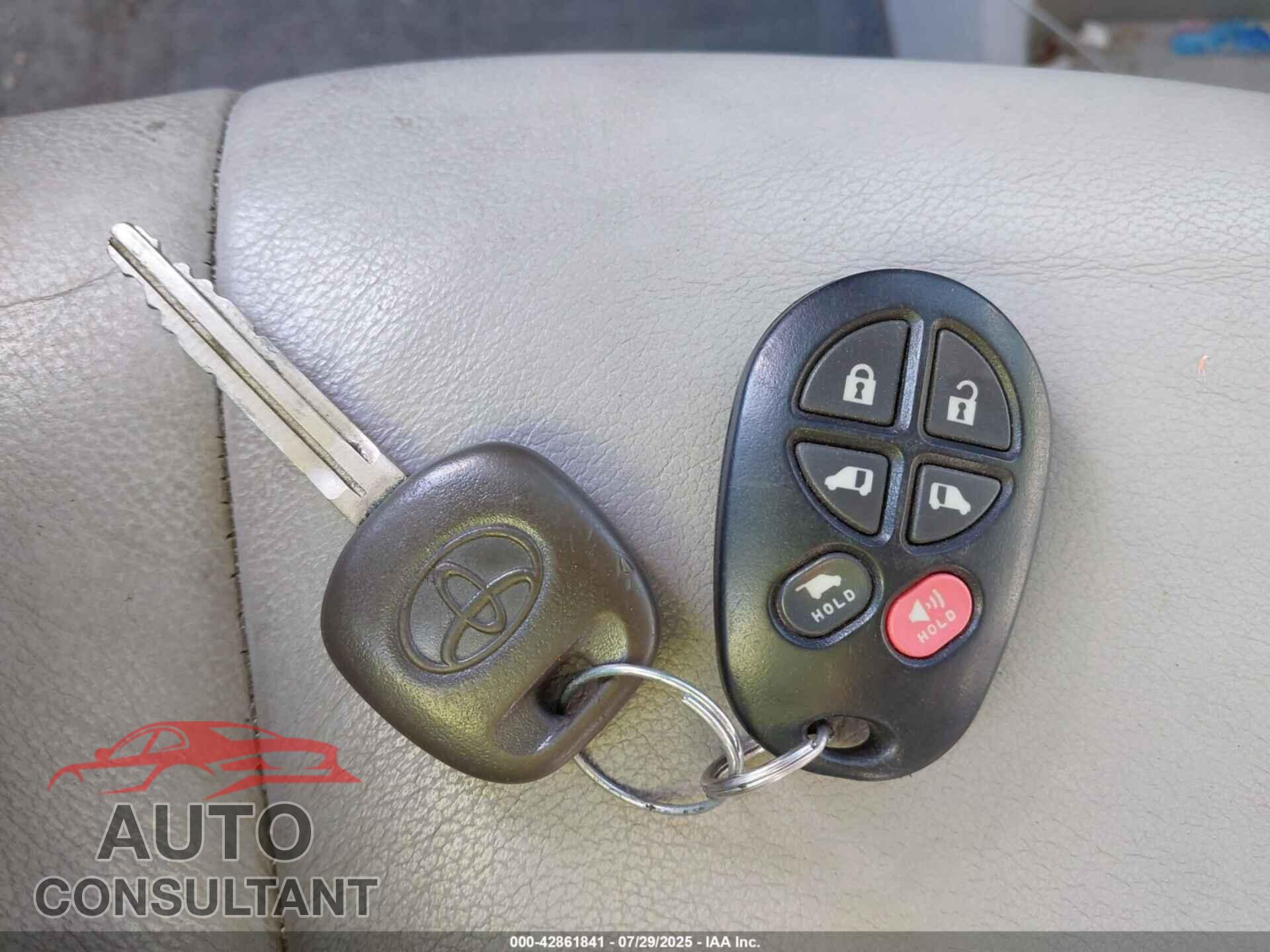 TOYOTA SIENNA 2012 - 5TDDK3DC9CS036692