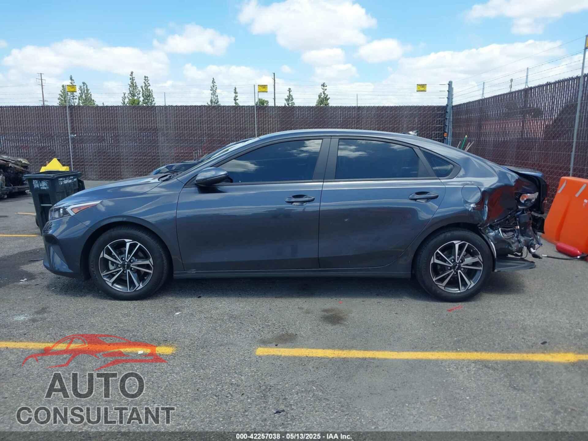 KIA FORTE 2023 - 3KPF24ADXPE608509
