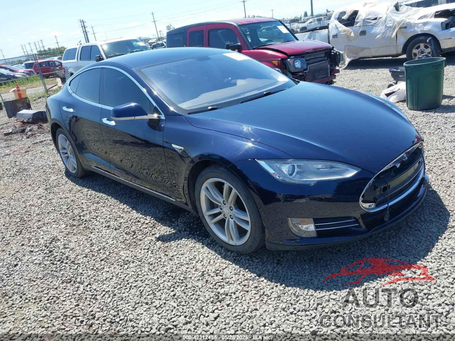 TESLA MODEL S 2014 - 5YJSA1H18EFP31969