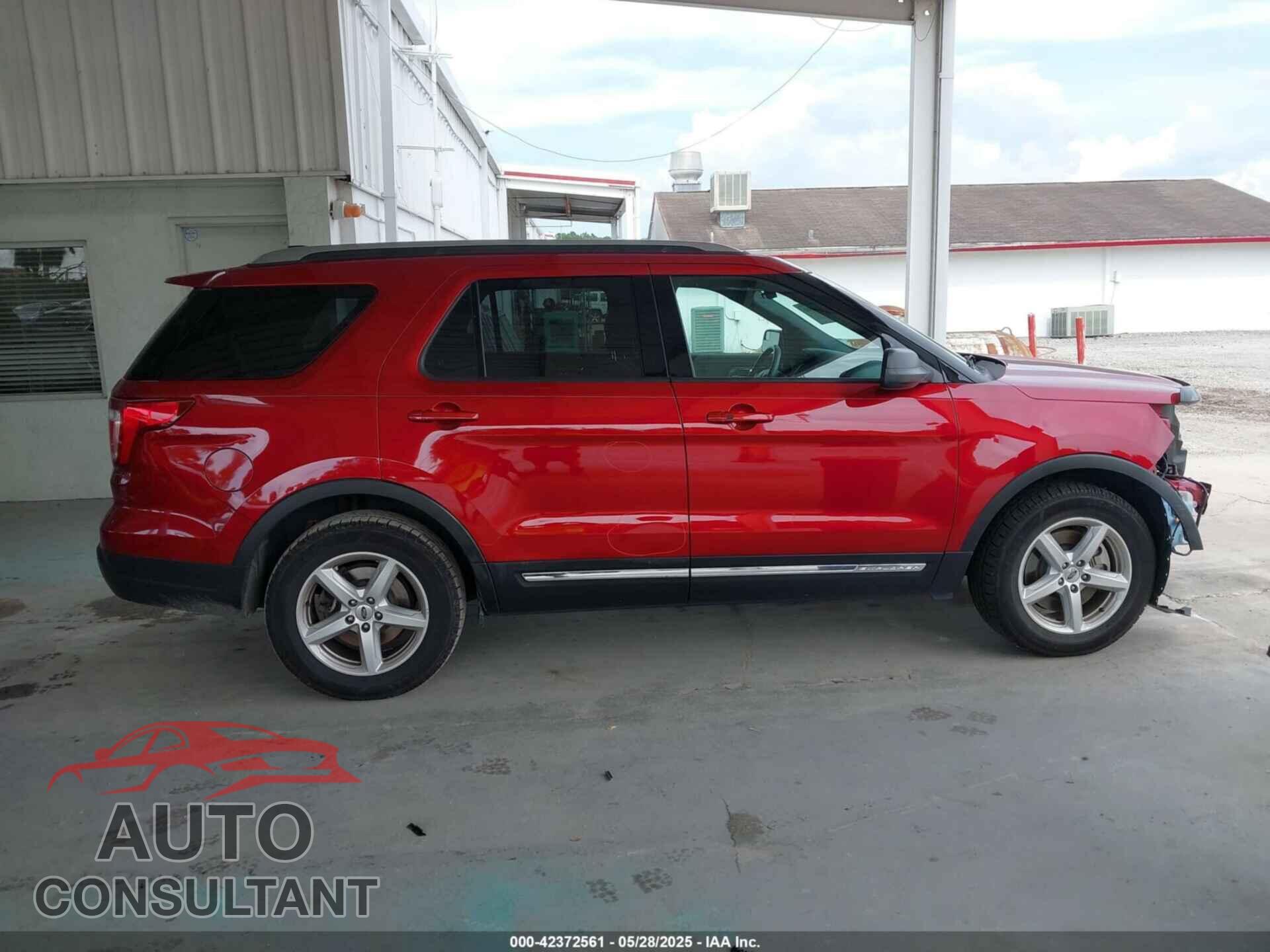 FORD EXPLORER 2018 - 1FM5K7D80JGC81729