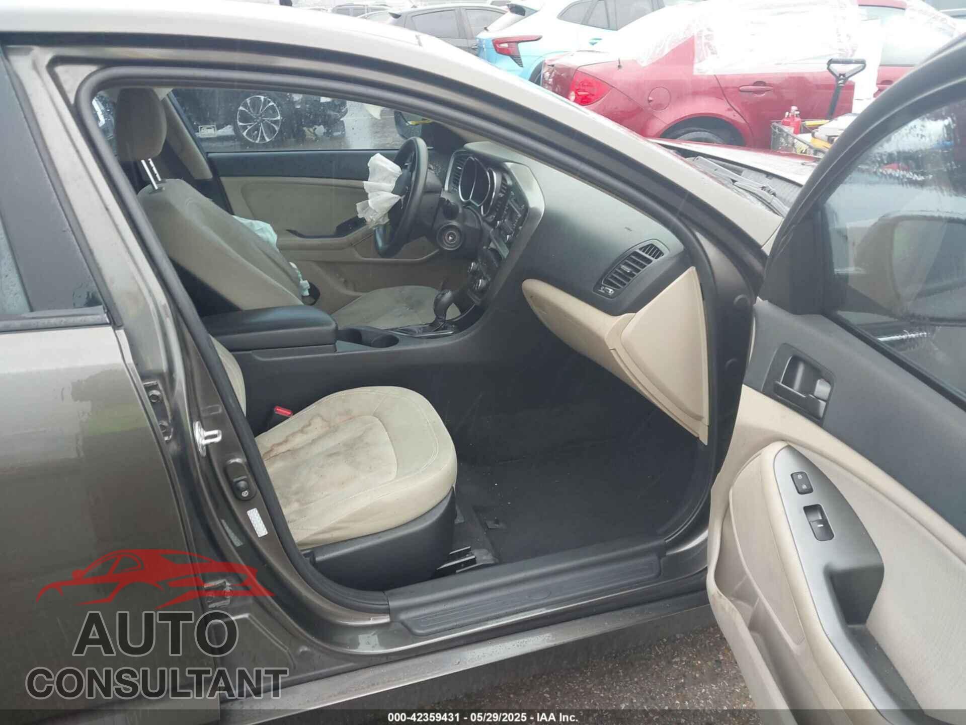 KIA OPTIMA 2011 - KNAGM4A70B5126660