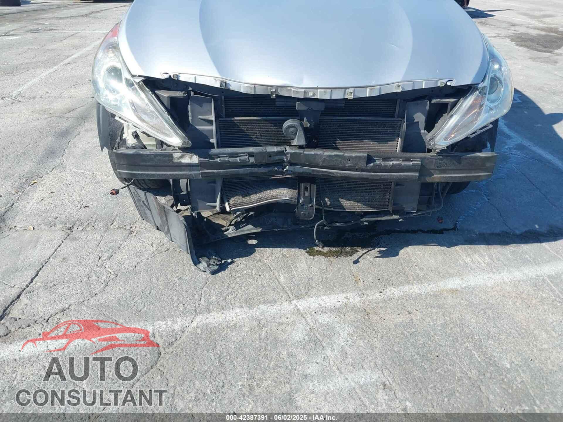 HYUNDAI SONATA 2011 - 5NPEC4ACXBH175889