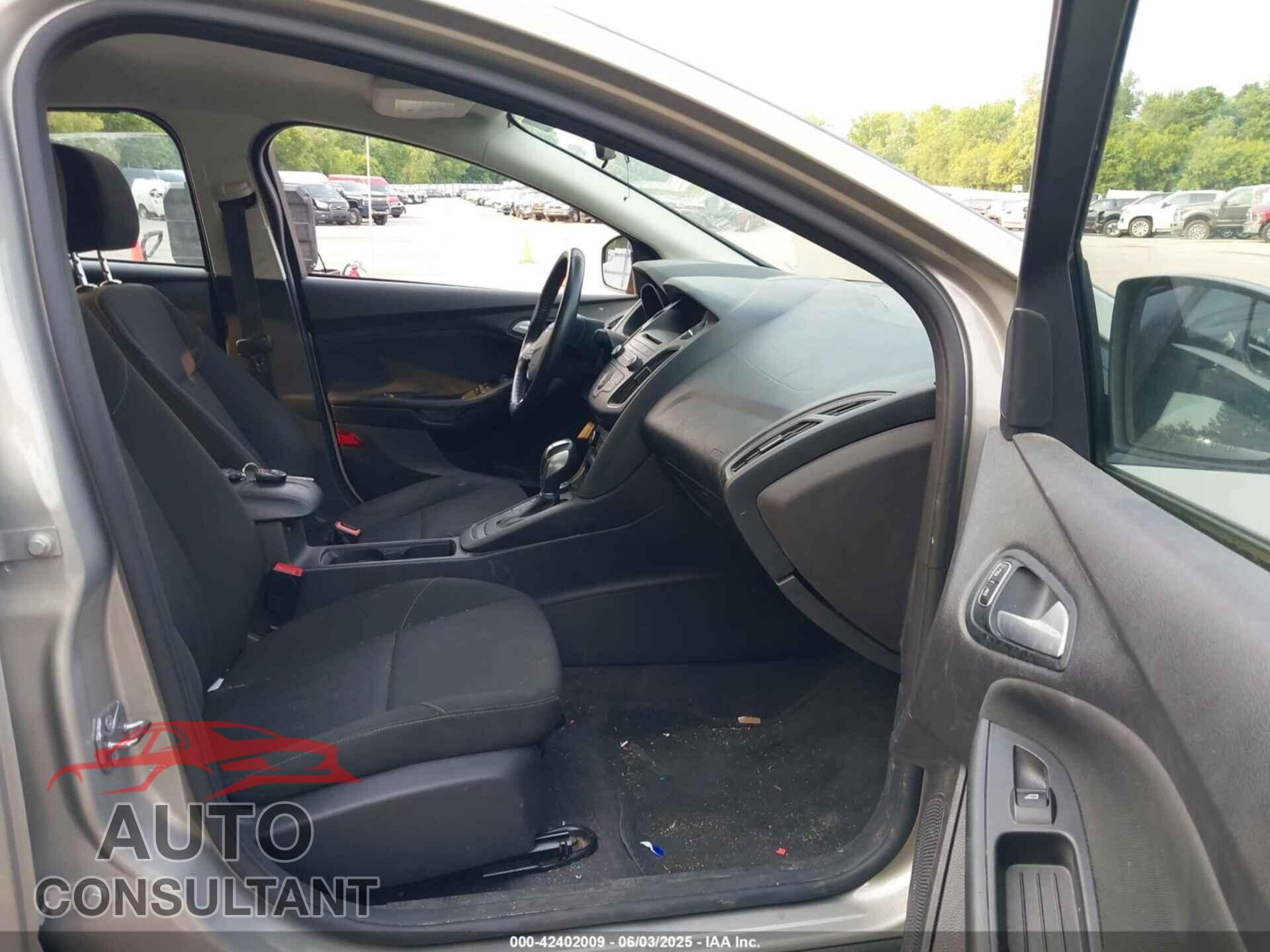 FORD FOCUS 2015 - 1FADP3F29FL254889