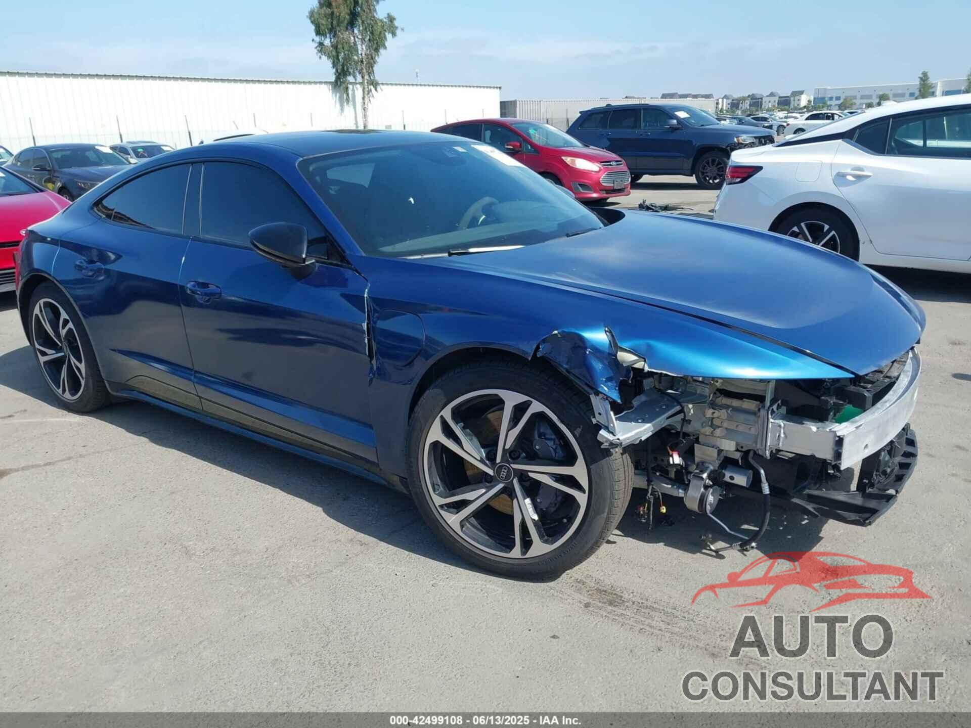 AUDI E-TRON GT 2024 - WAUCJBFW4R7003230