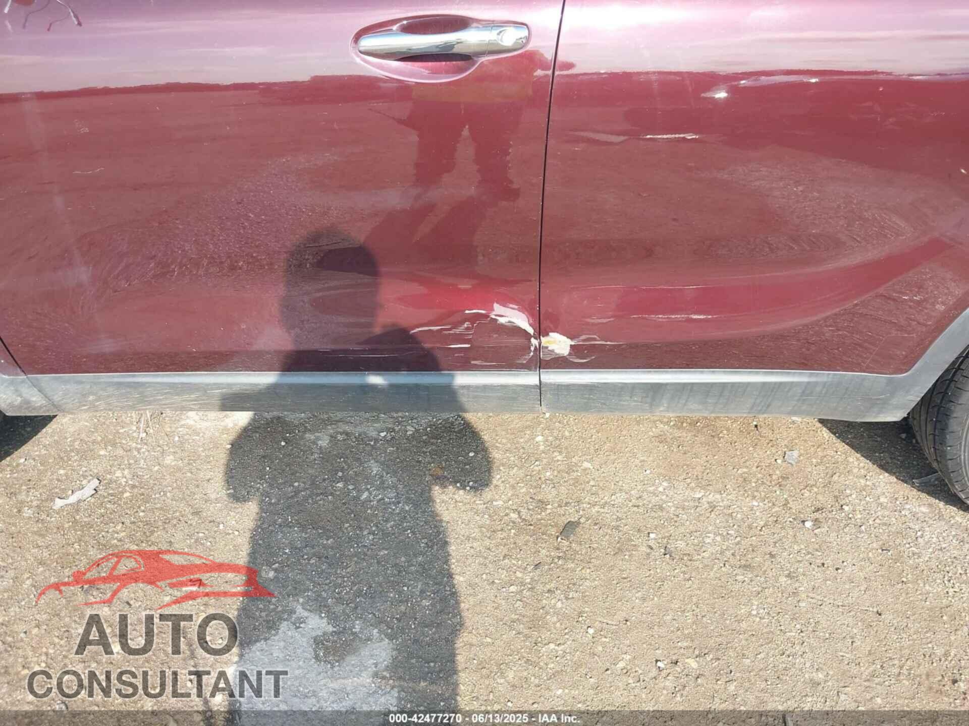 KIA SORENTO 2017 - 5XYPG4A58HG319048