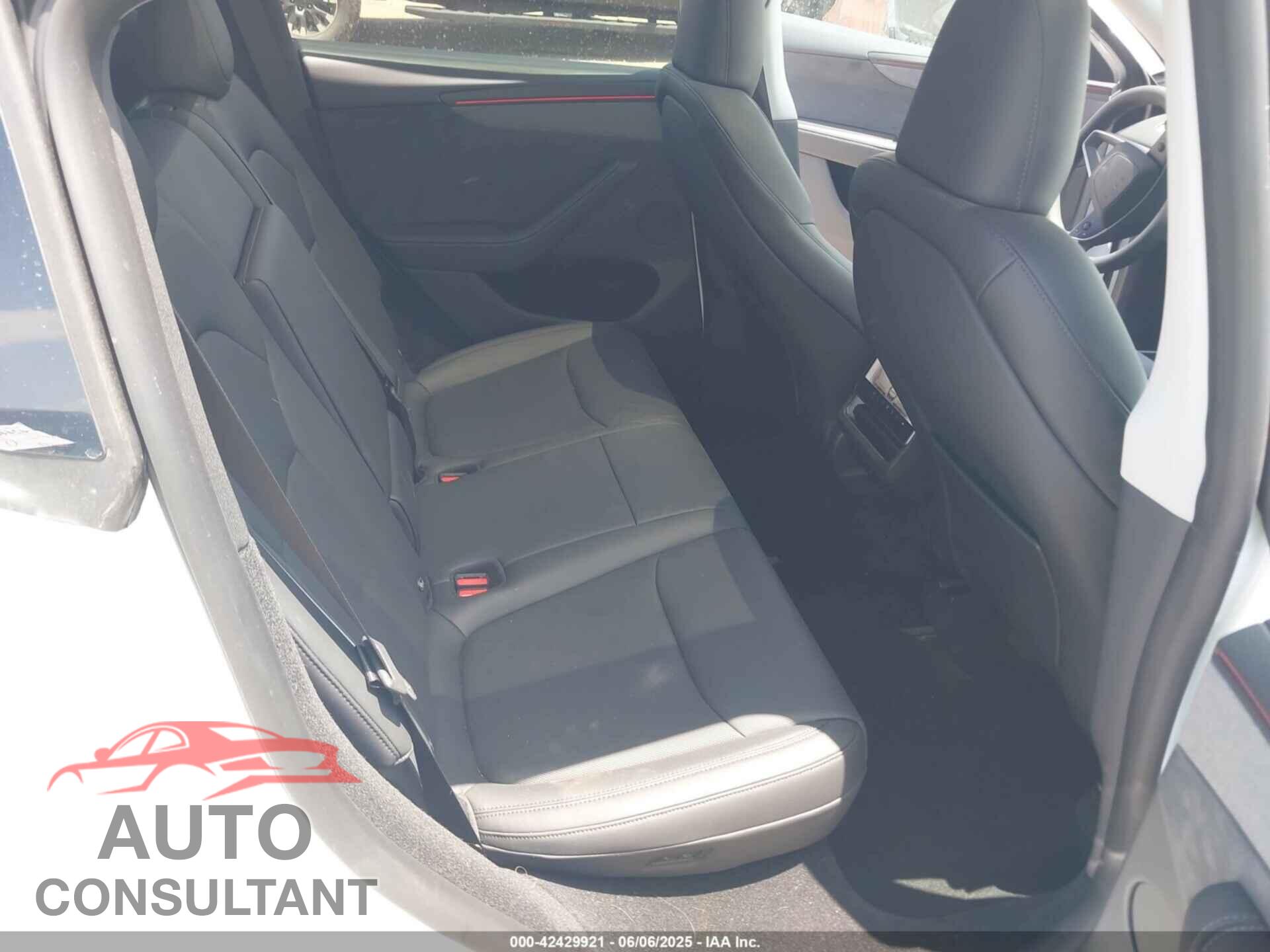 TESLA MODEL Y 2026 - 7SAYGDEE7TA393981