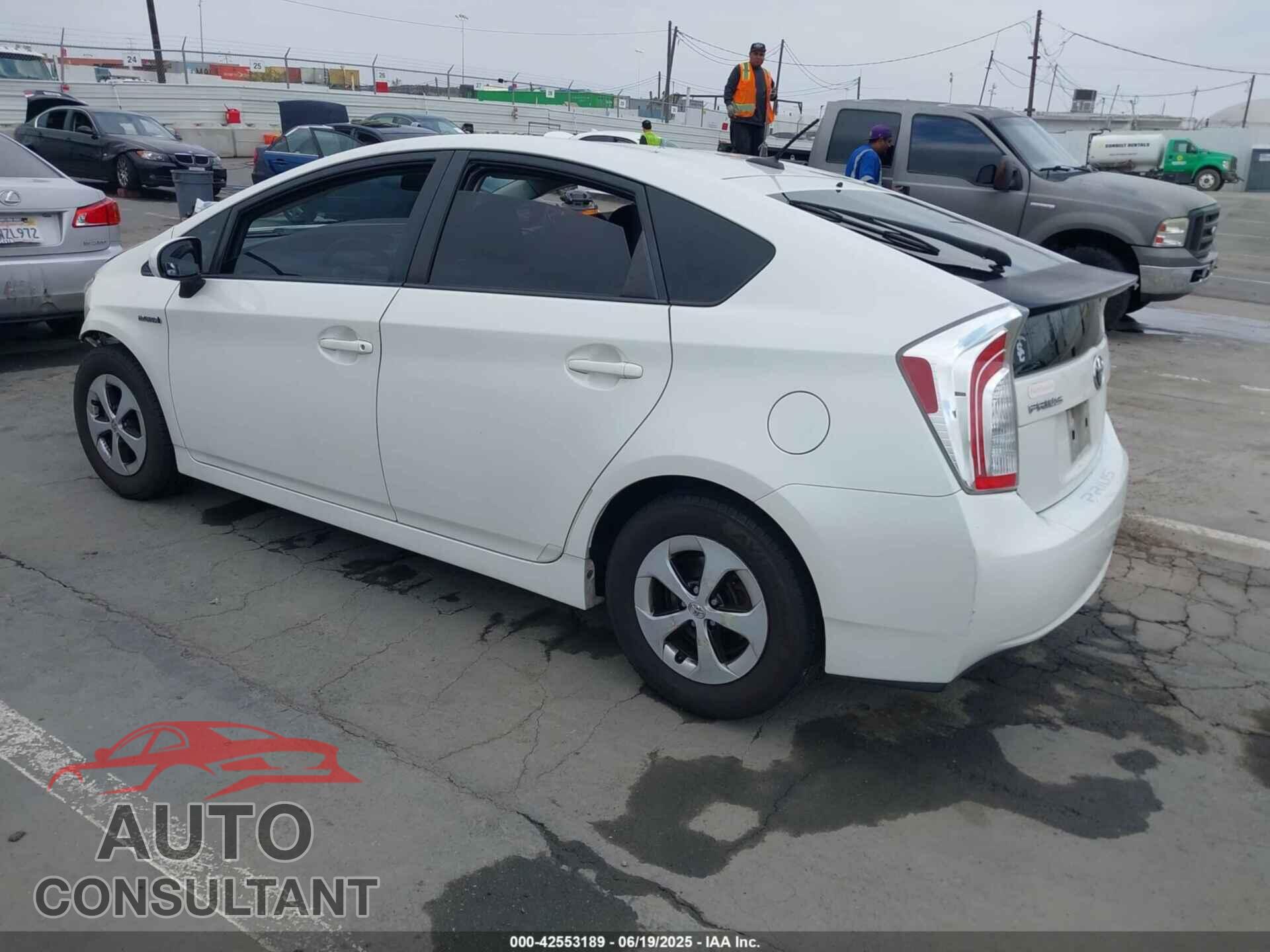 TOYOTA PRIUS 2014 - JTDKN3DU5E1834033