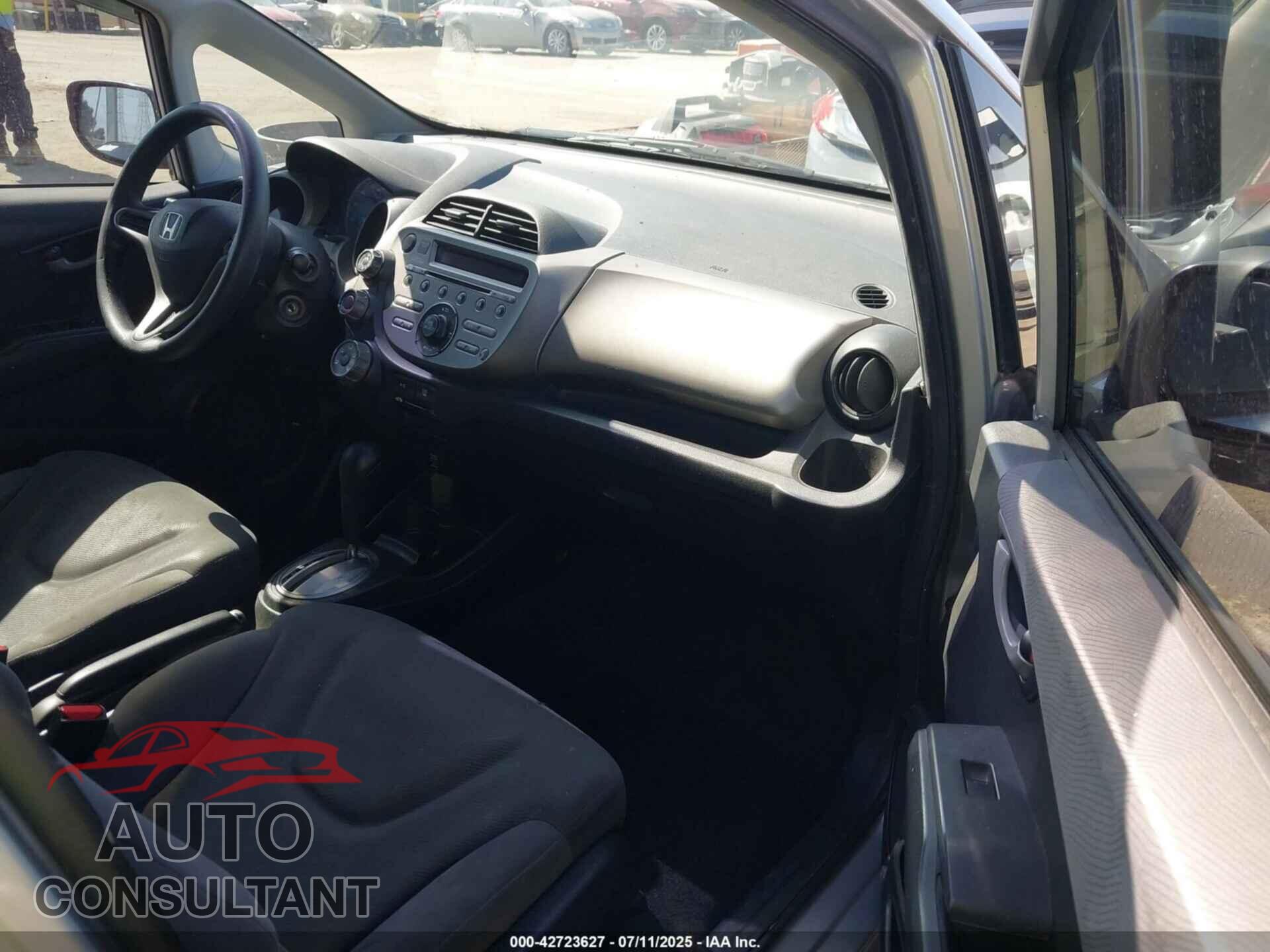 HONDA FIT 2011 - JHMGE8H37BS004095