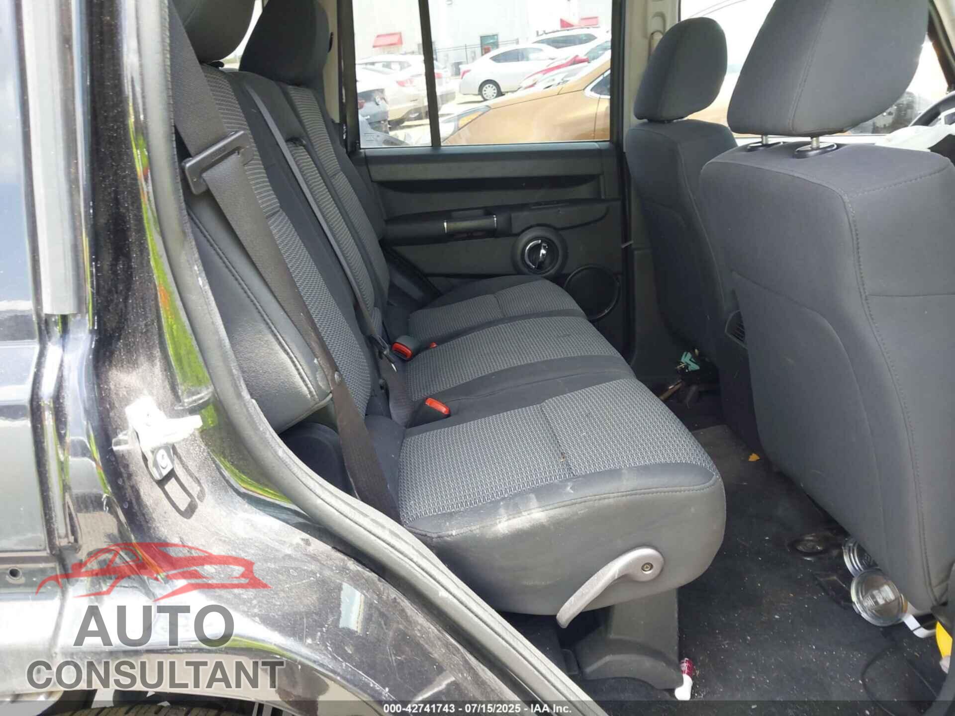 JEEP COMMANDER 2010 - 1J4RG4GK4AC131640