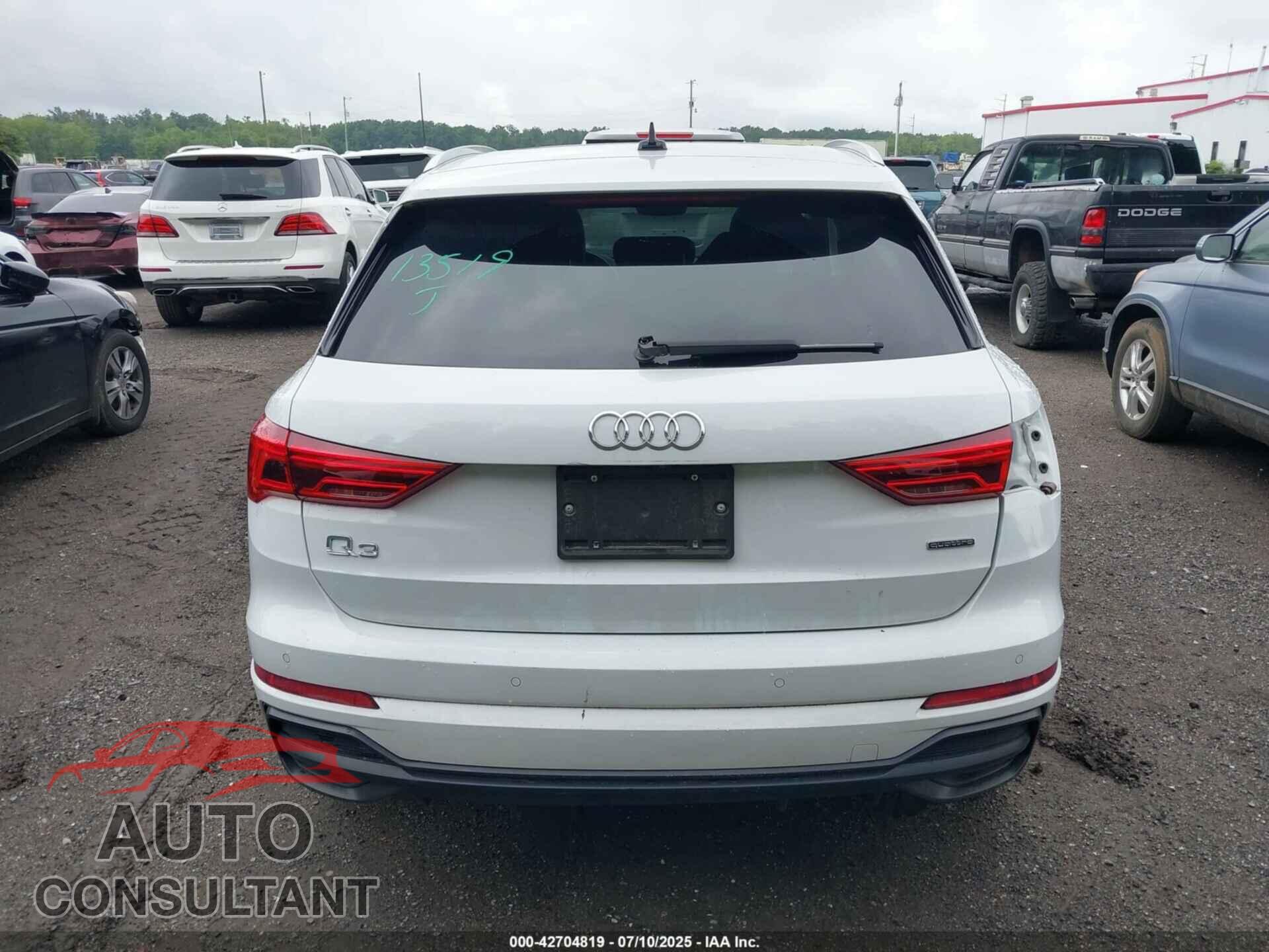 AUDI Q3 2022 - WA1DECF32N1006979