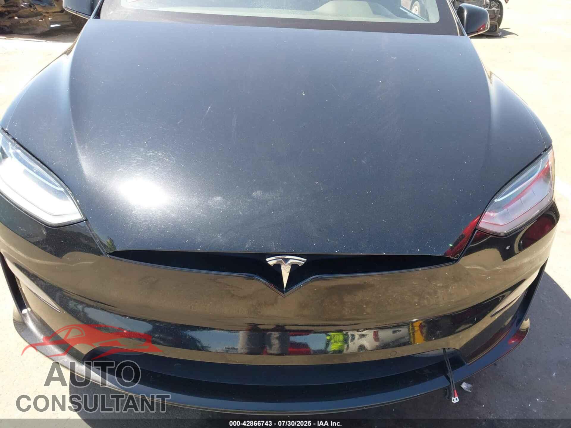 TESLA MODEL X 2022 - 7SAXCBE65NF339105