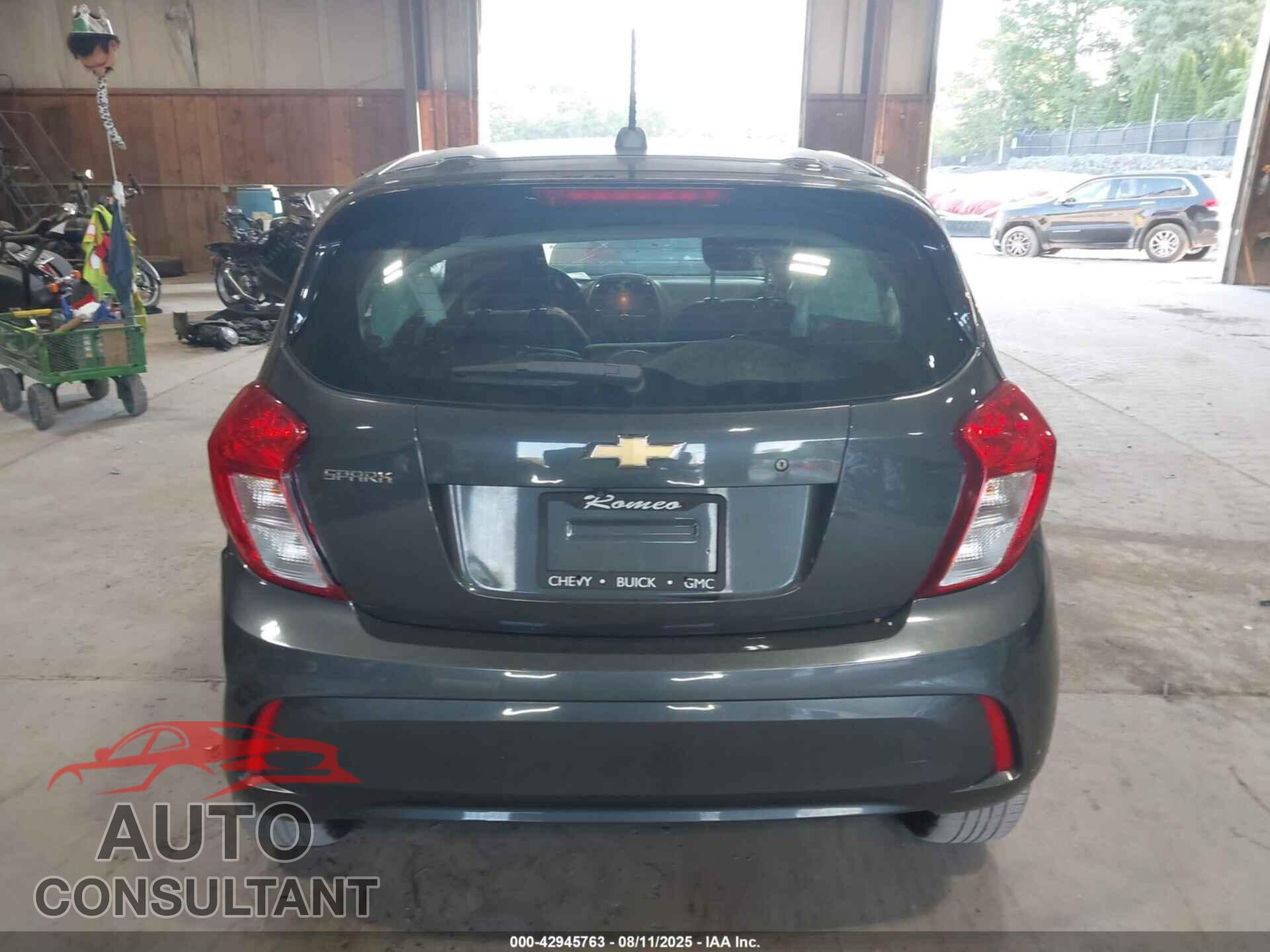 CHEVROLET SPARK 2017 - KL8CB6SA8HC819891